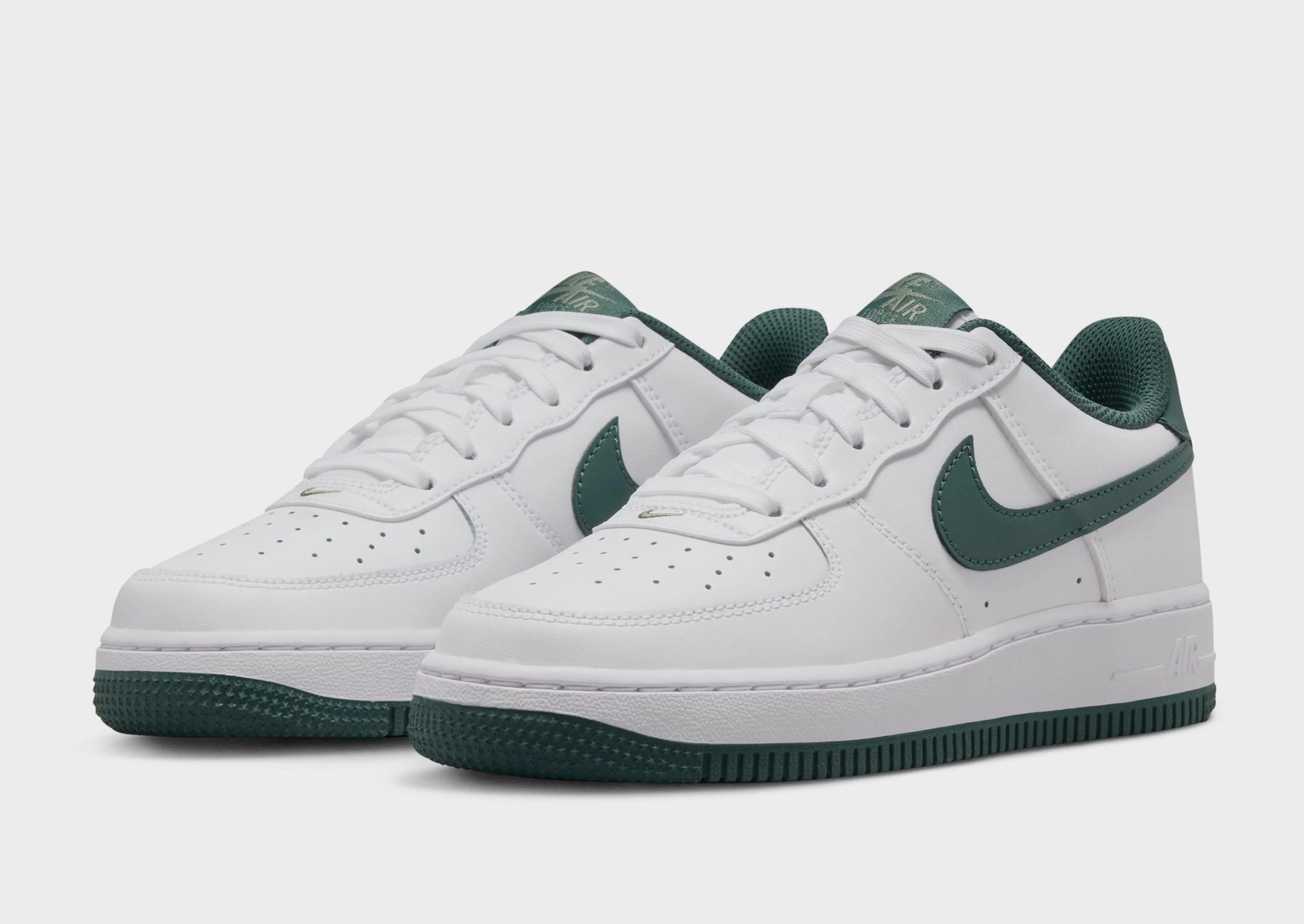 Running Air Force 1 Junior's