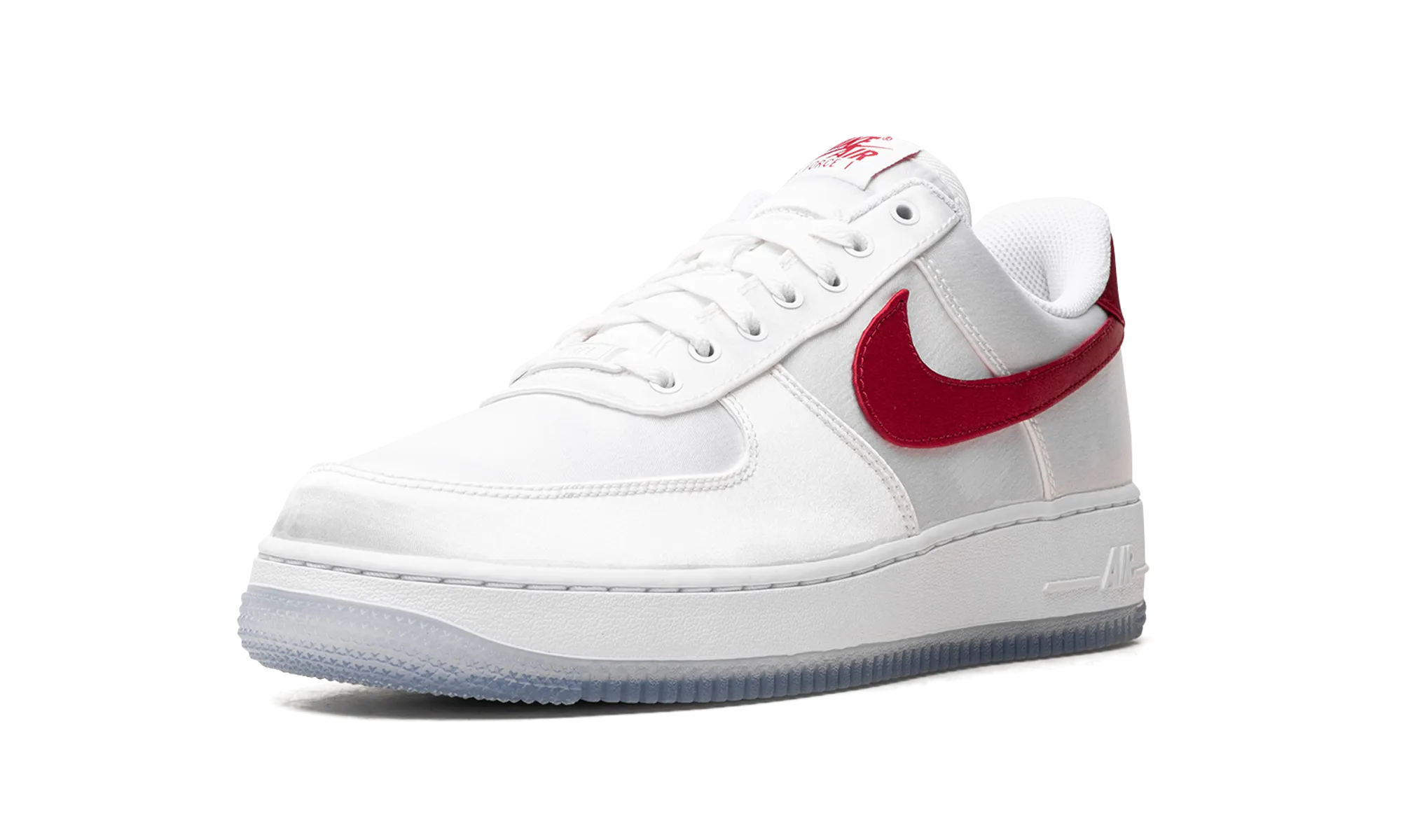 AIR FORCE 1 LO '07 WMNS "Satin White Varsity Red" Bold Detail Adaptive Lace Tension