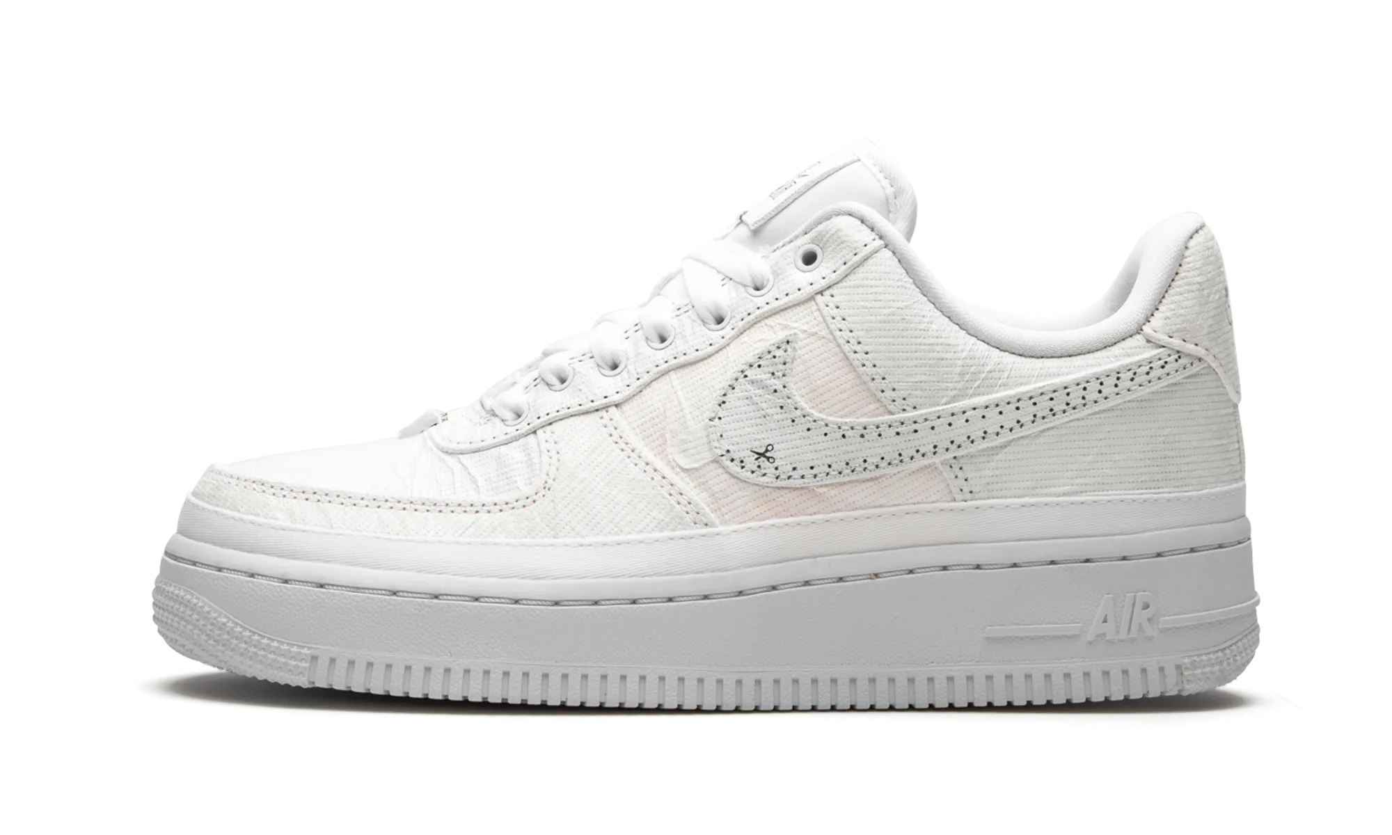 Ventilation Perforation Systems Mesh AIR FORCE 1 LO LX WMNS "Reveal - Black Swoosh"
