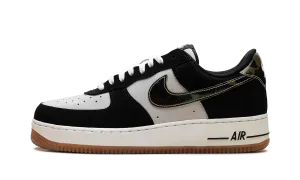 Comfort collar Air Force 1 Low '07 LV8 "Black Patent Camo Swoosh"