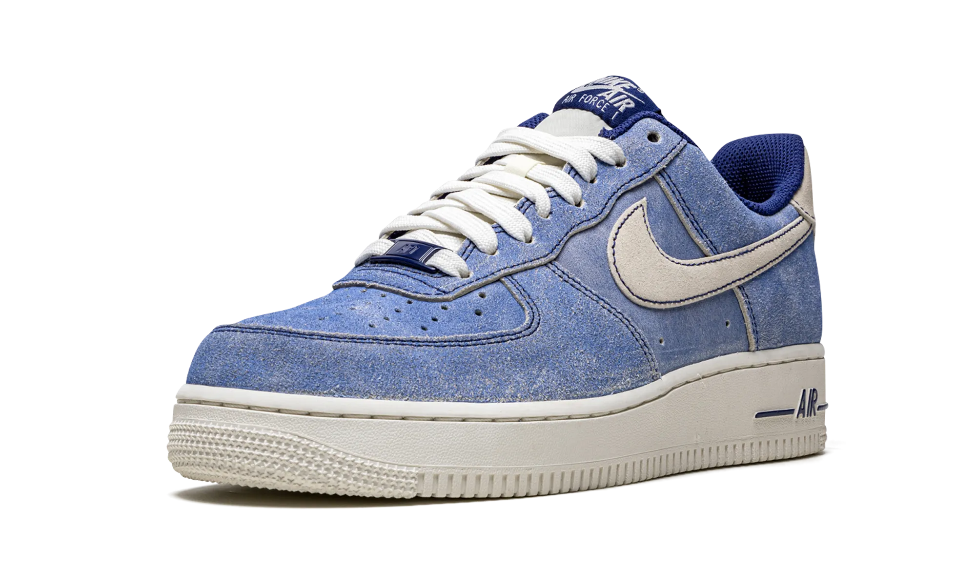 Footwear Essential Air Force 1 Low '07 LV8 "Dusty Blue"