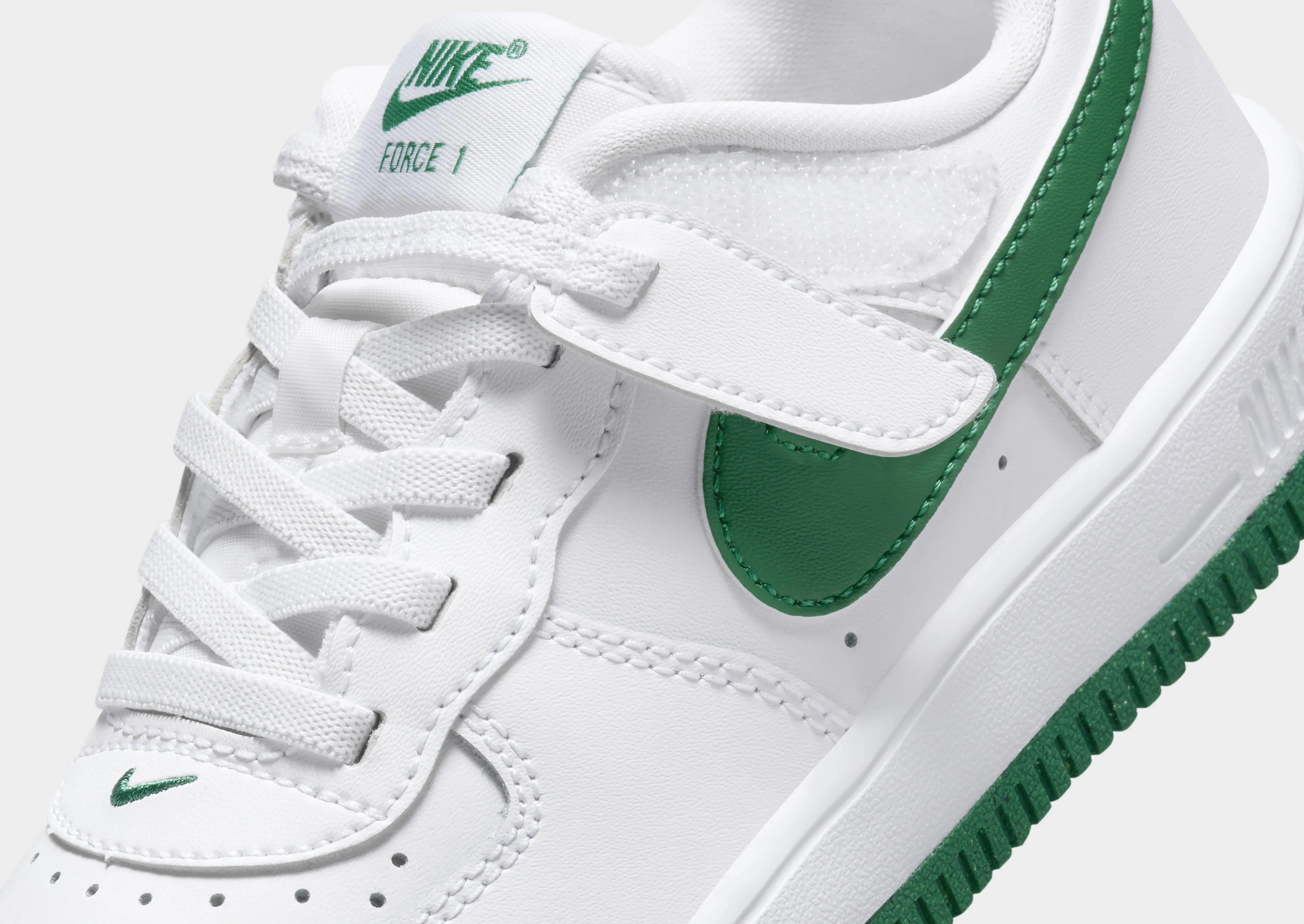 Air Force 1 Low EasyOn Children's Comfort Tongue Breathable Mesh Layer