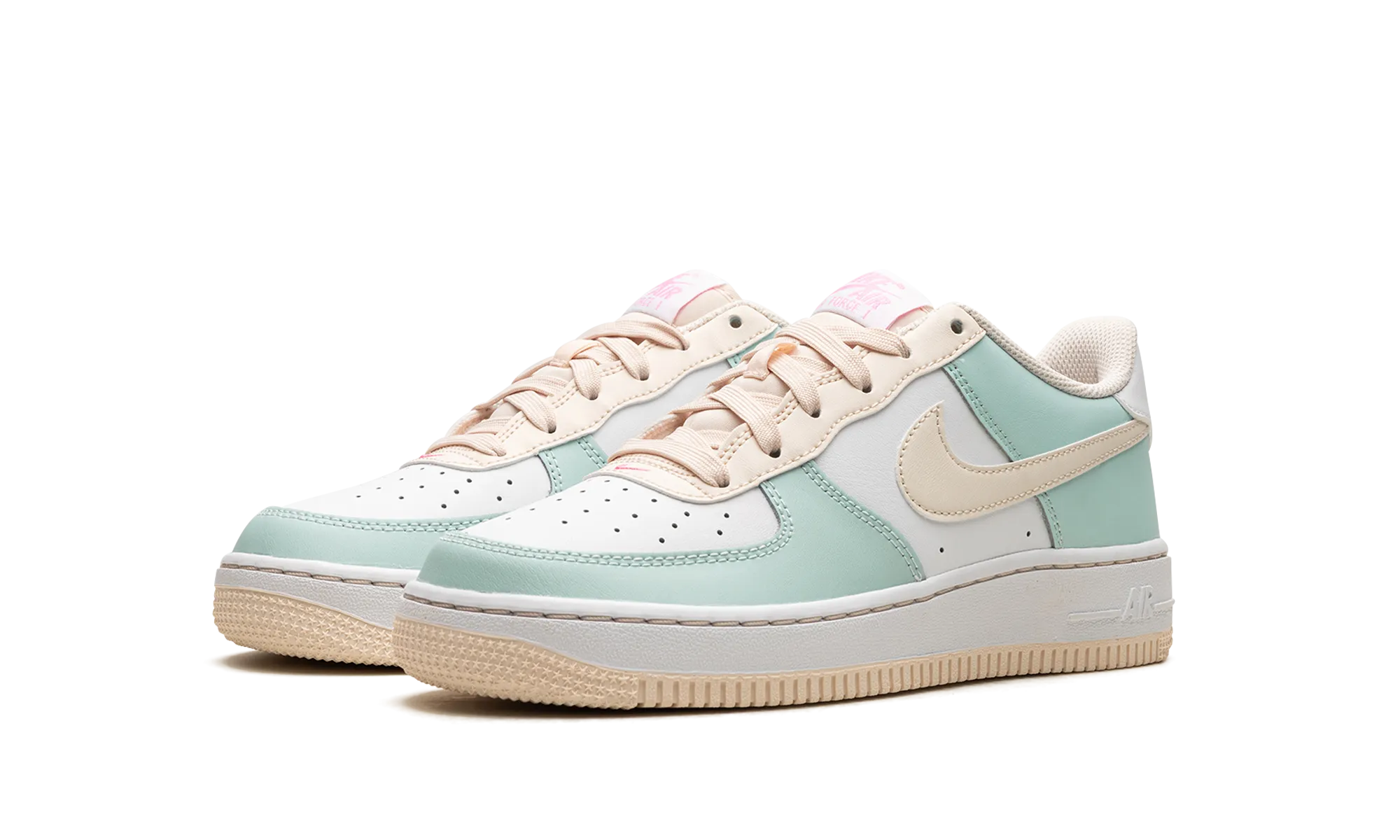 Sneaker Functionality Air Force 1 Low GS "Emerald Rise / Guava Ice"