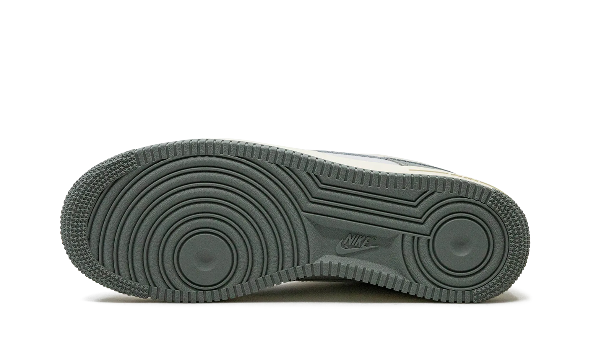 Air Force 1 Low LX "Mica Green" Plush flexibility