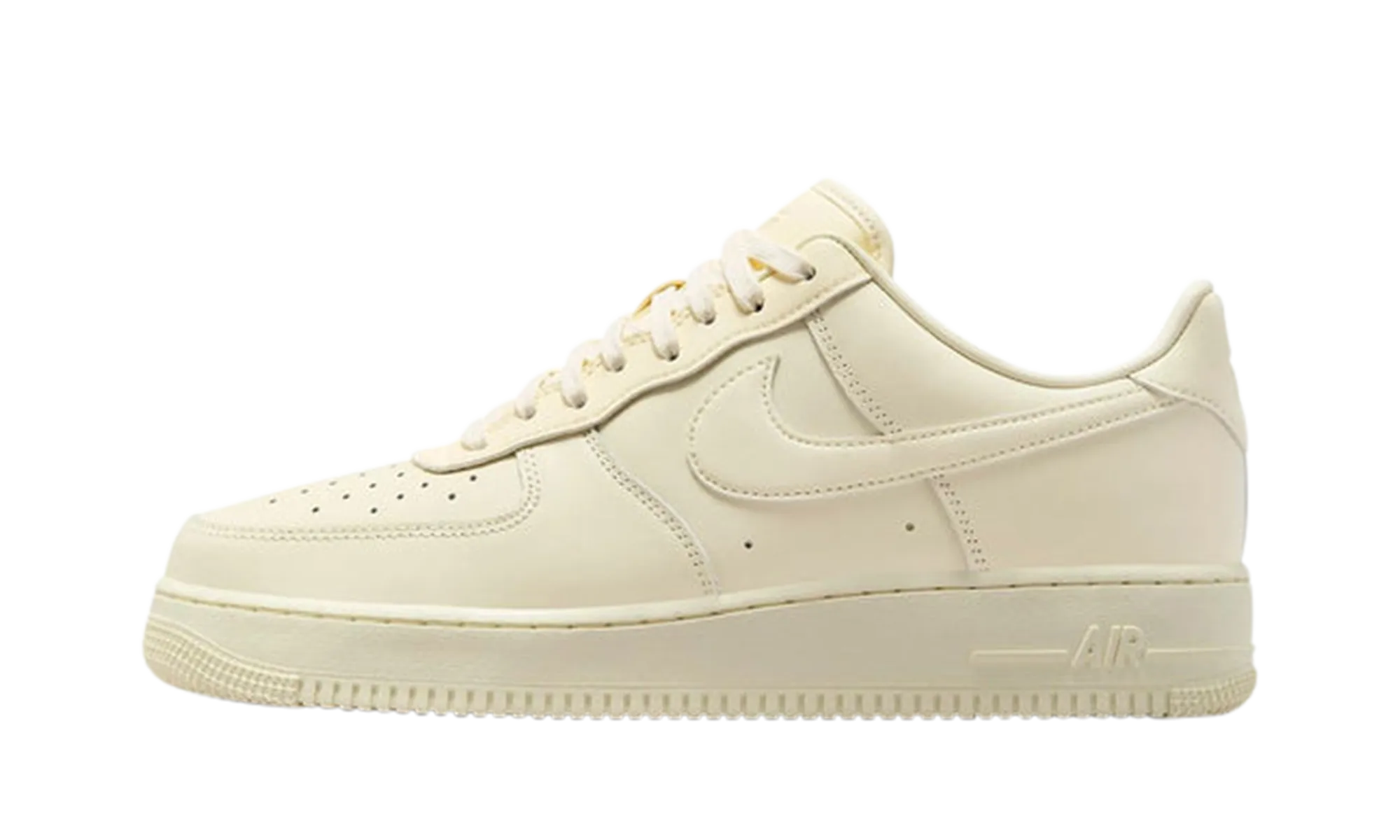 Sneaker Technology Commuter Ready Air Force 1 Low "Beige"