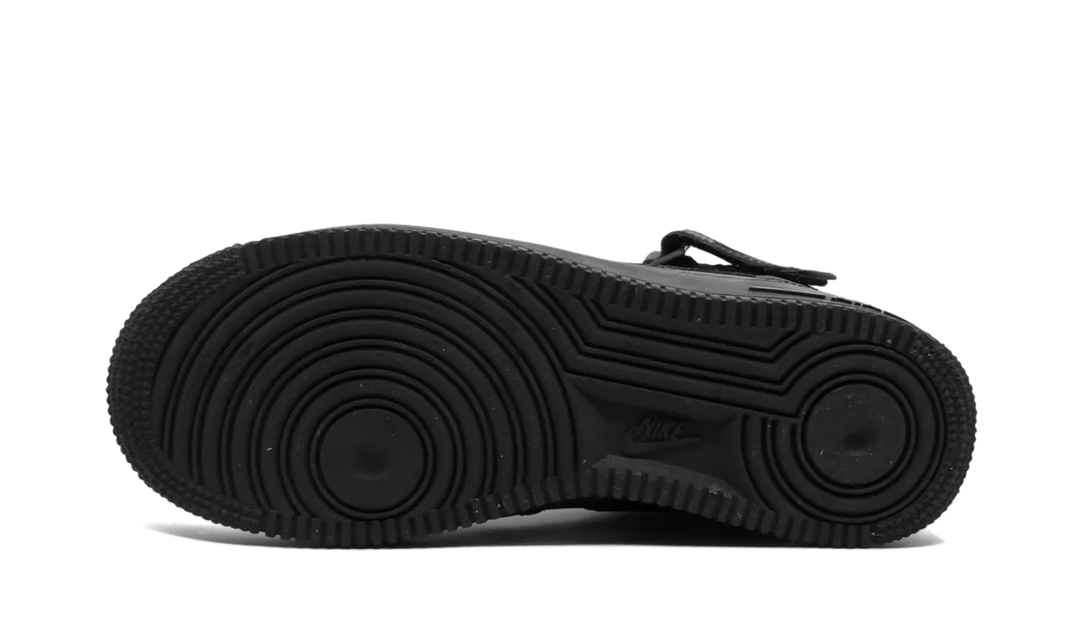 Hydration Wicking Weather resistant Air Force 1 Mid GS "Triple Black"