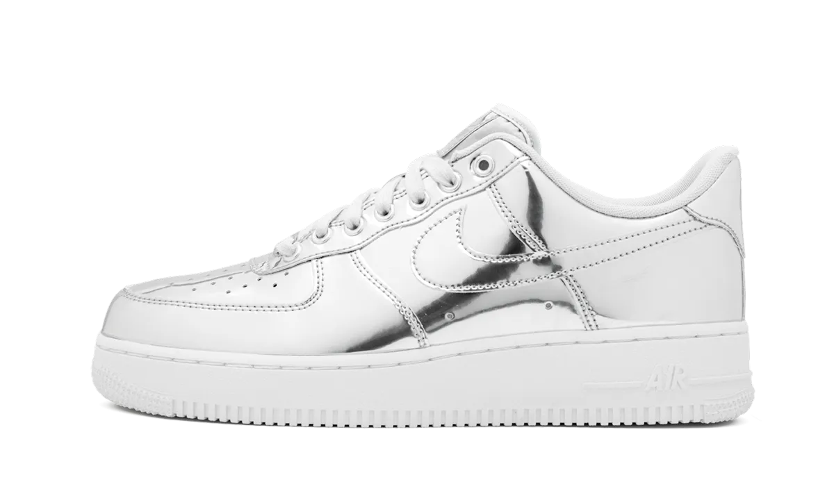 Sporty Appearance Smooth Support AIR FORCE 1 SP WMNS "Metallic Chrome"
