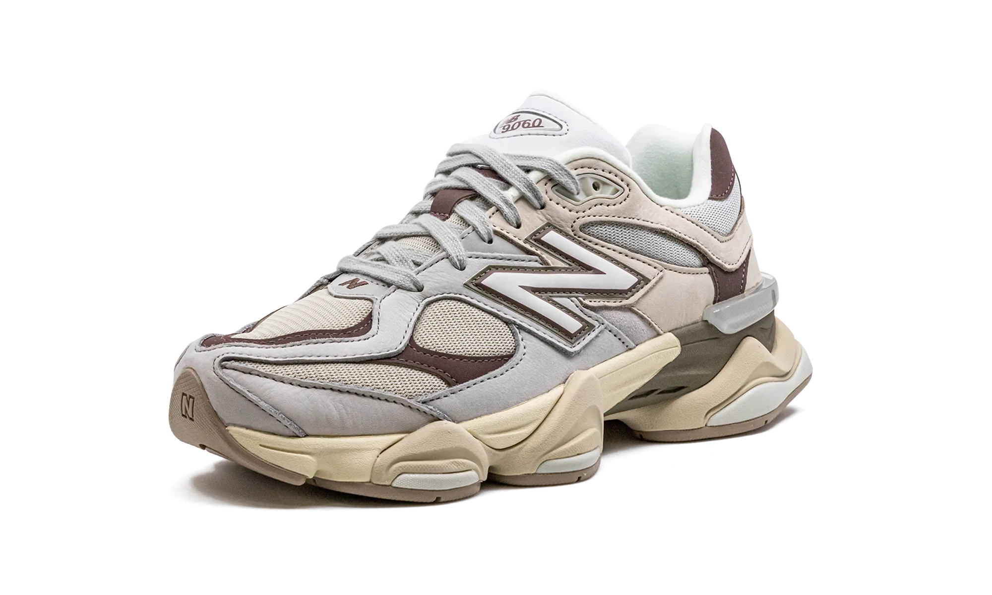 9060 "Grey Matter / Timberwolf" modern - style running shoes