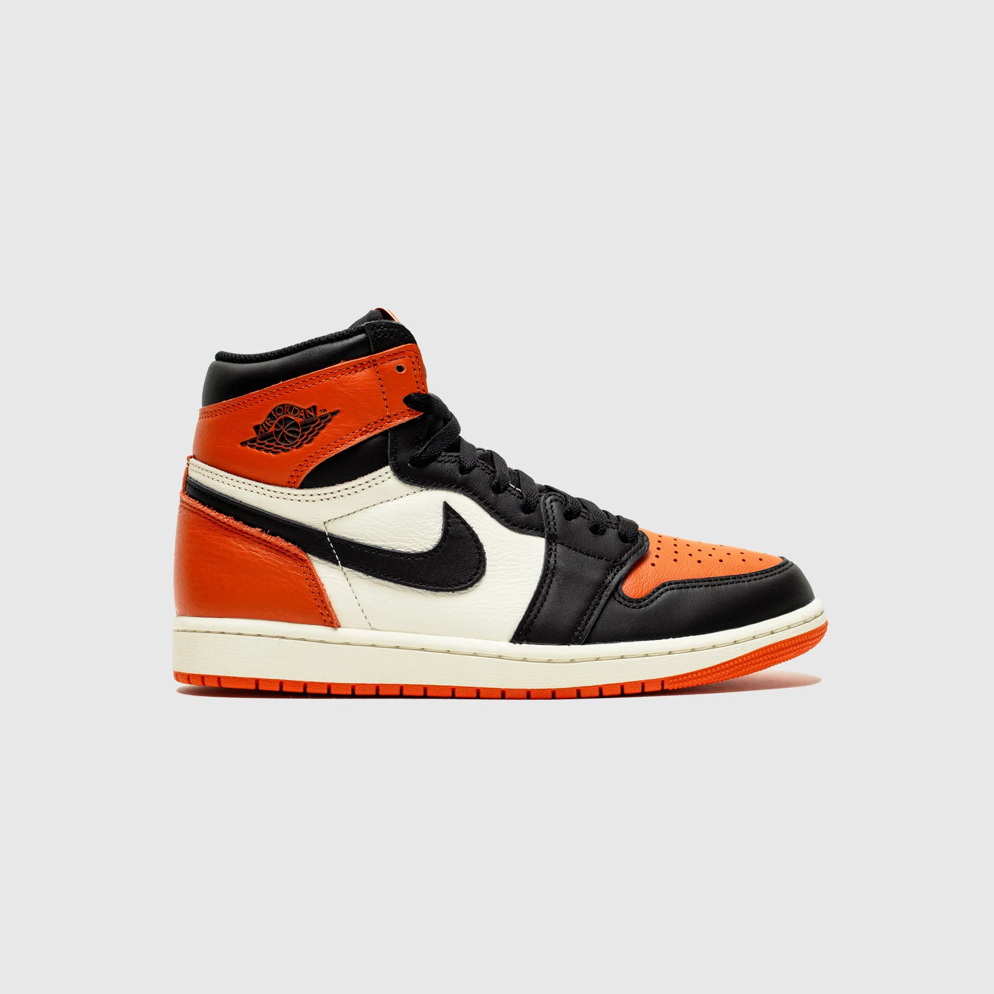 AIR JORDAN 1 HIGH OG "SHATTERED BACKBOARD" Sleek Build