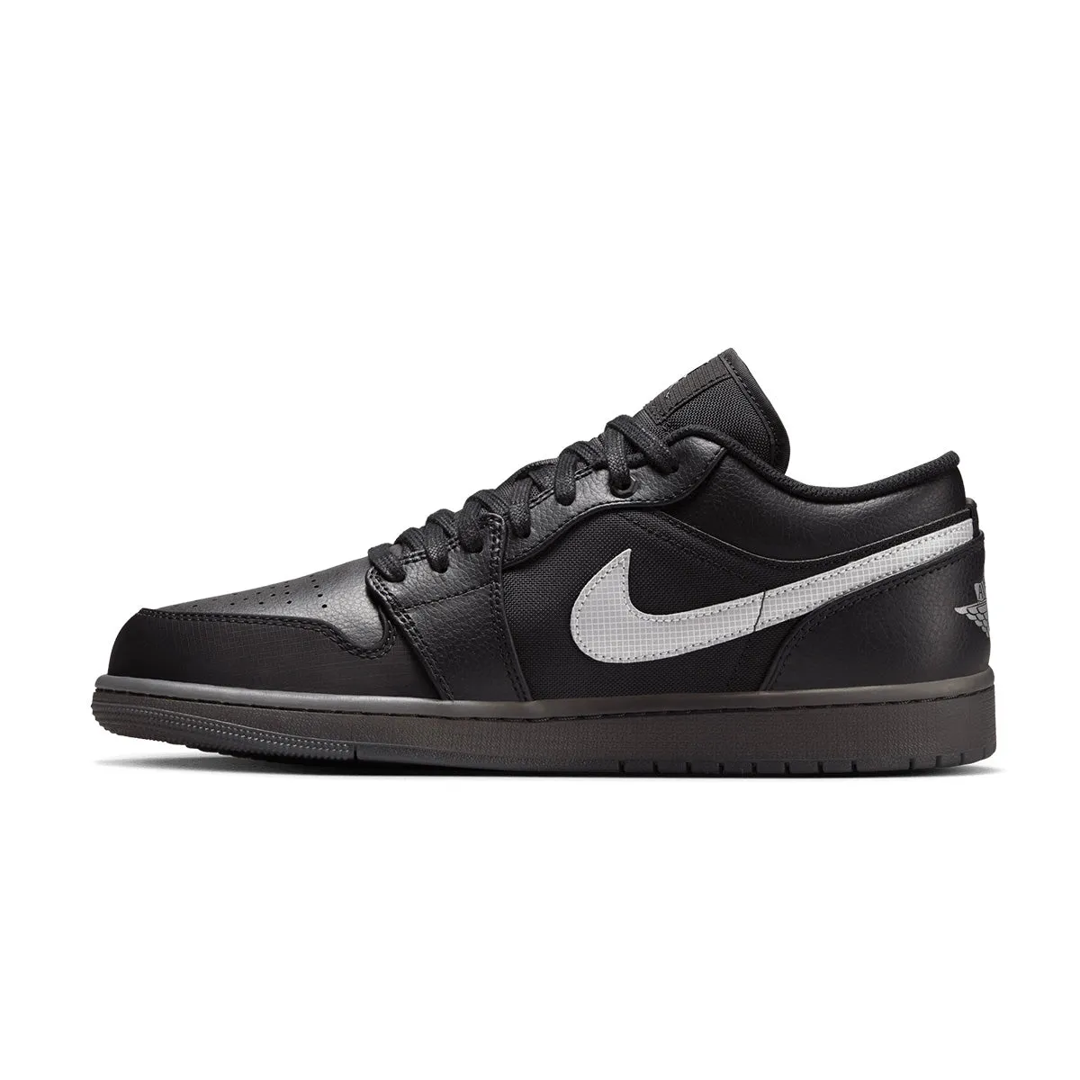 Air Jordan 1 Low SE 'Dark Gum Soles' Vibrant Style