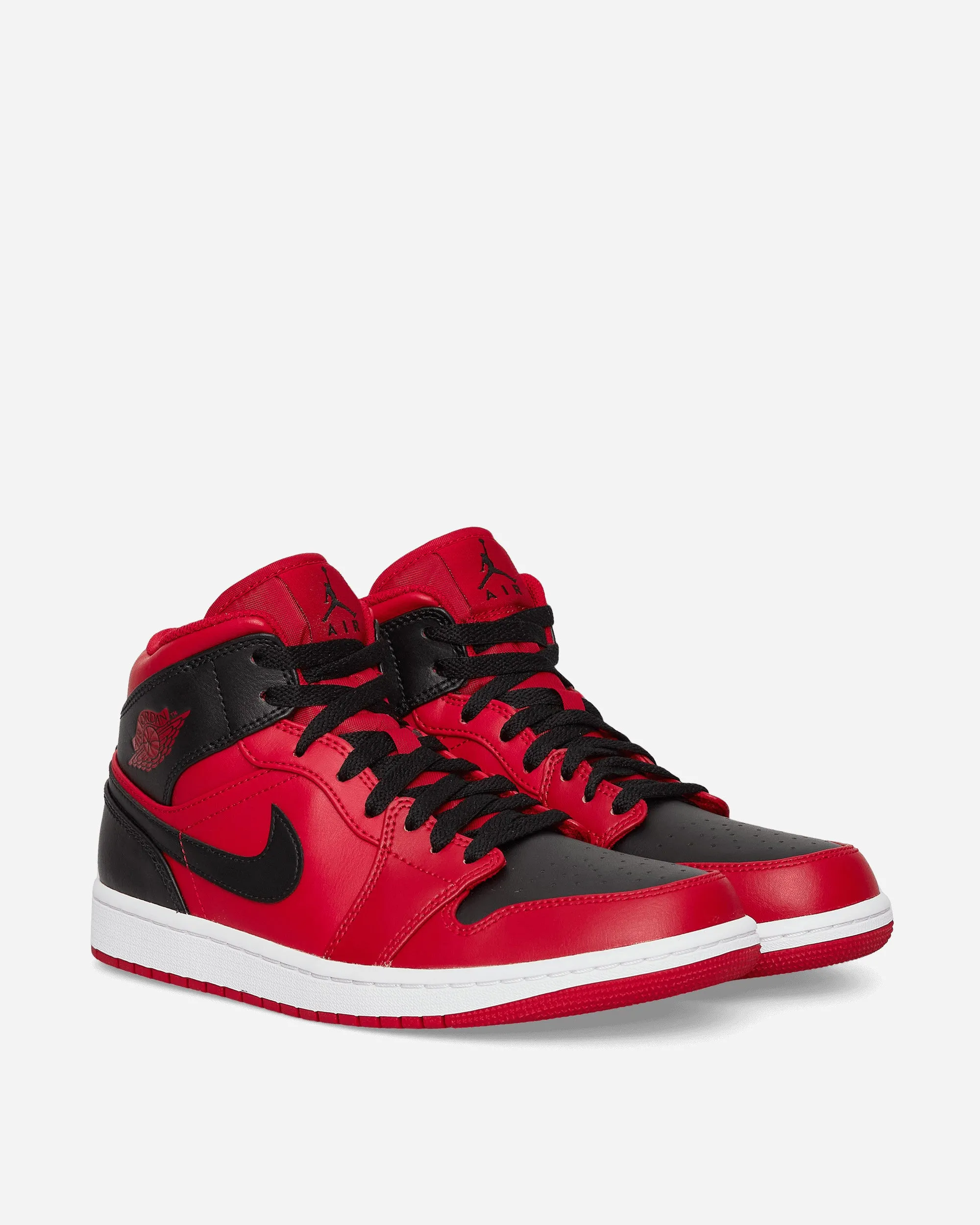 Zero Gravity Engineering Ventilation holes Air Jordan 1 Mid Sneakers Gym Red / Black