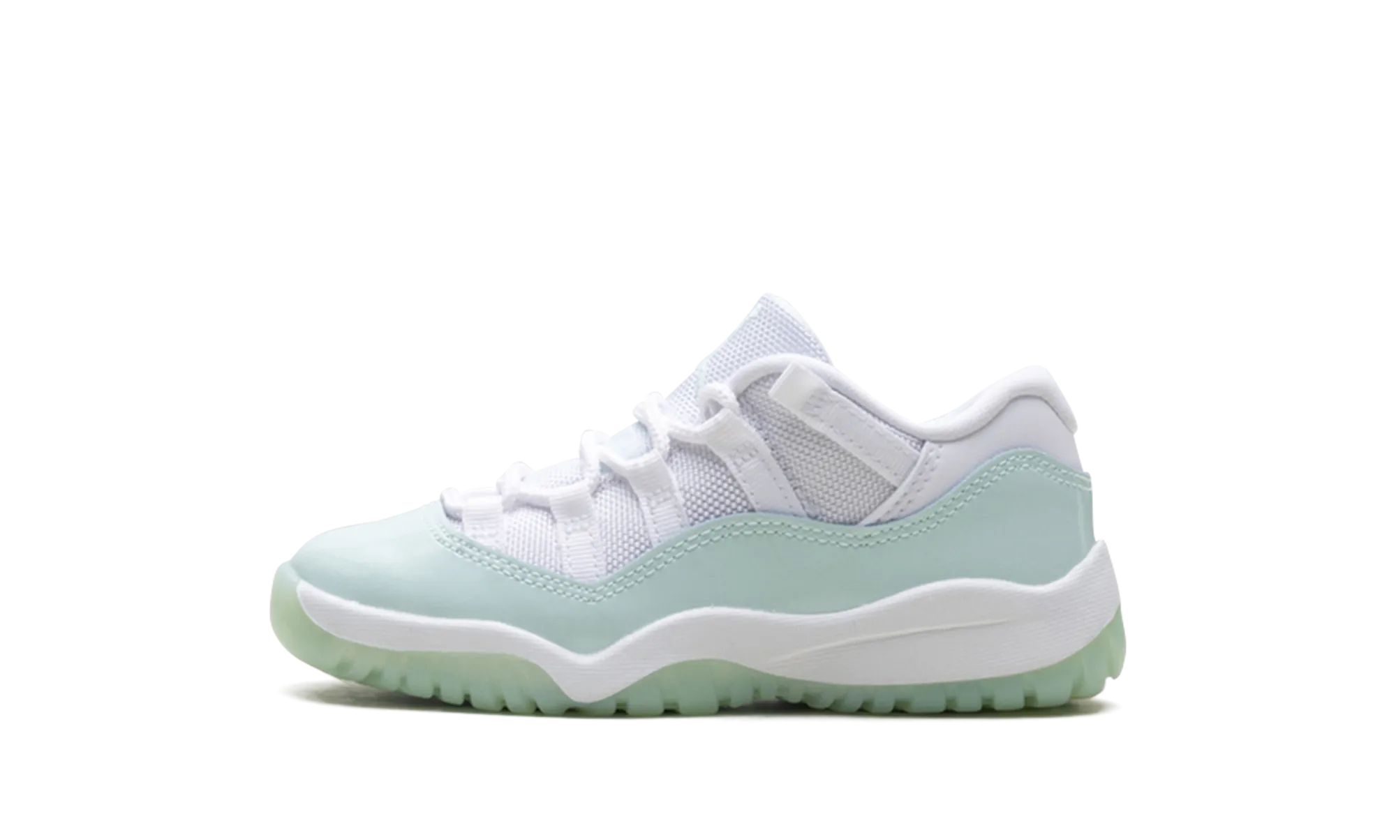 Air Jordan 11 Low PS "Igloo" Quick Mode
