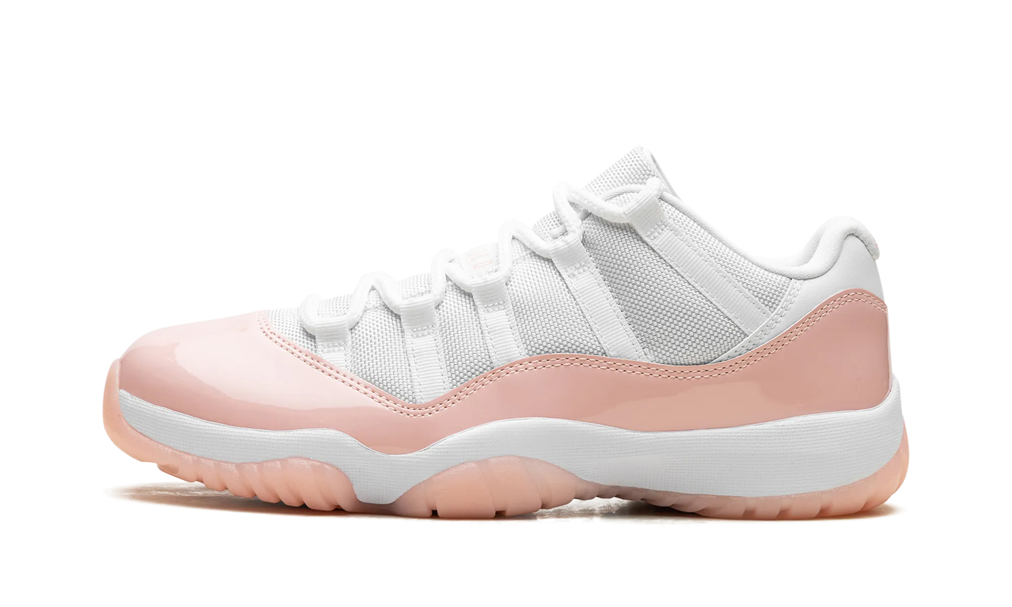 Air Jordan 11 Low WMNS "Legend Pink" Lightweight Performance Modern Design