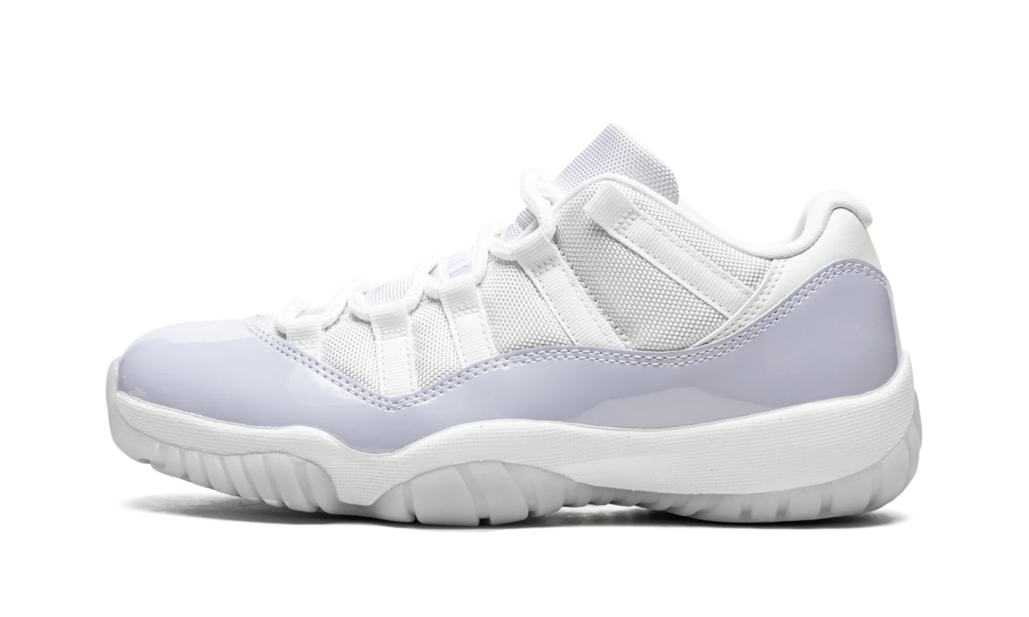 AIR JORDAN 11 LOW WMNS "Pure Violet" Microfiber Lining