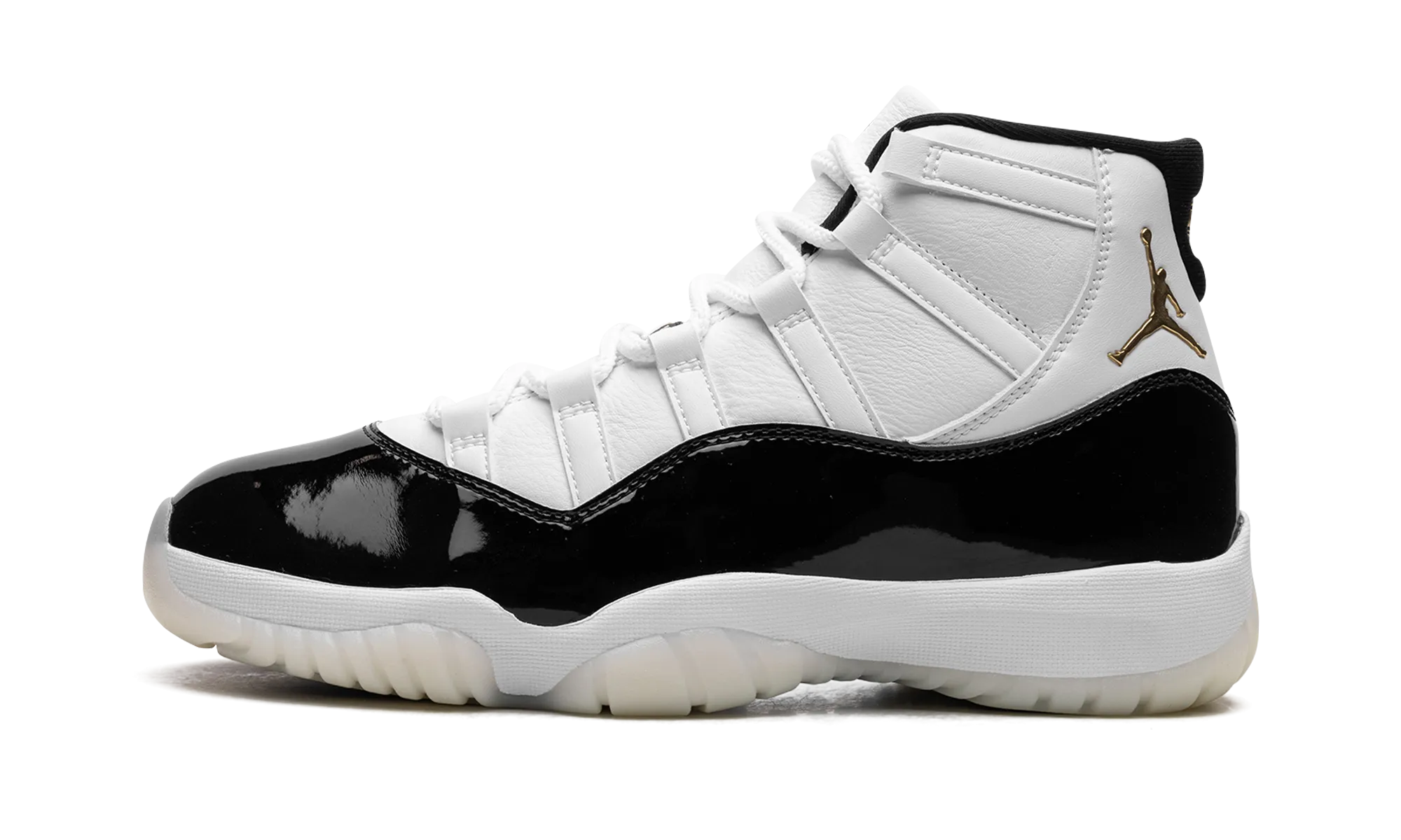 Sporty Look Foot Control Air Jordan 11 "Gratitude"