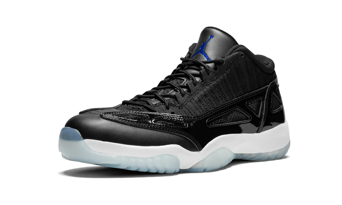 Cushioning Air Jordan 11 Retro Low IE "Space Jam"