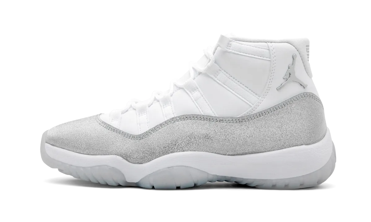 AIR JORDAN 11 RETRO WMNS "METALLIC SILVER" Light Reflective