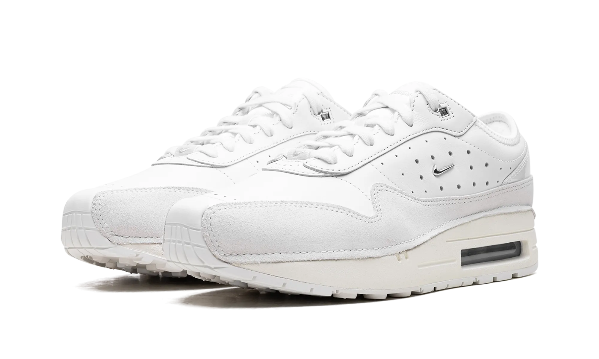 Air Max 1 '86 WMNS "Jacquemus - White" foot - health running in winter shoes