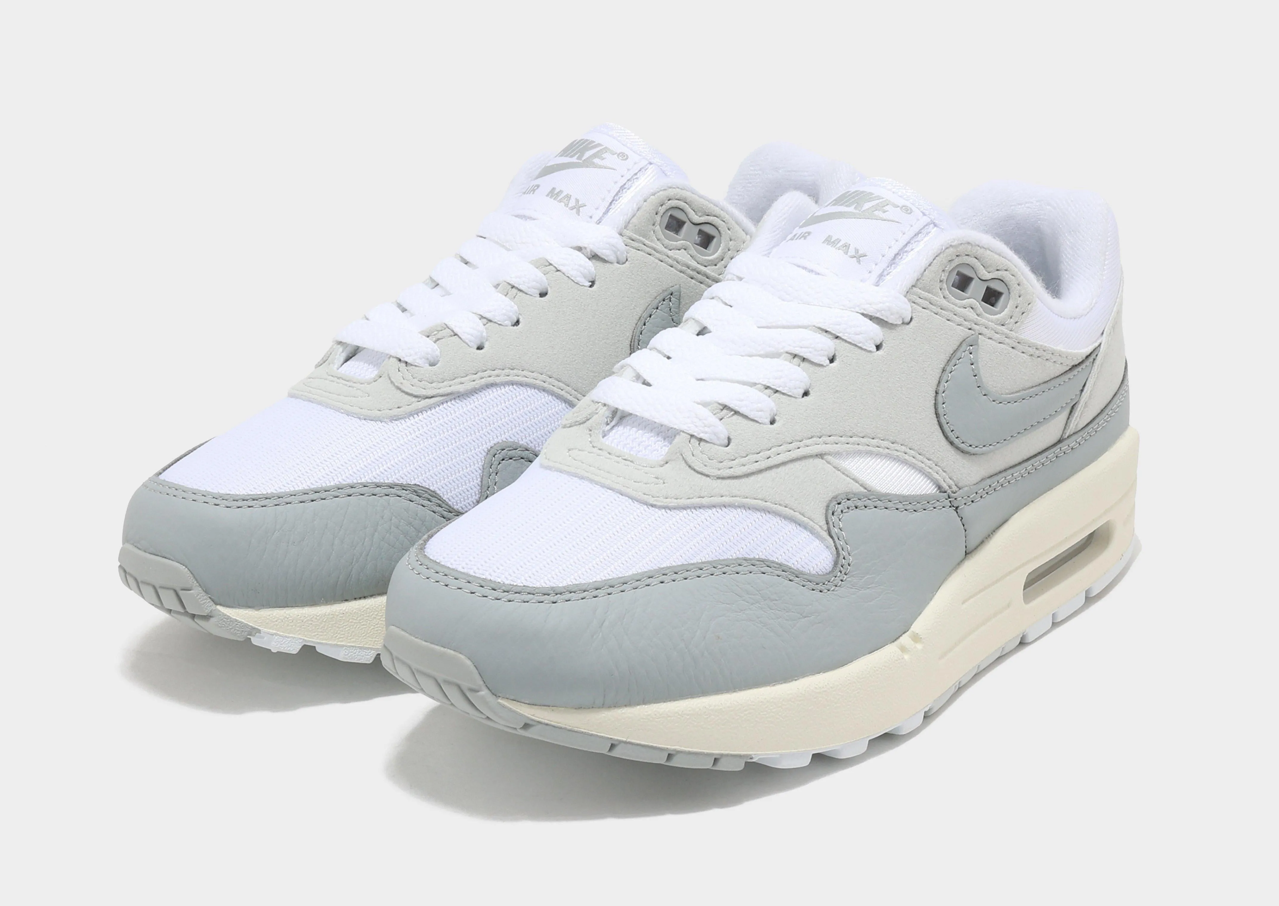 Air Max 1 '87 Women's running in a salt flat area shoes odor - control lining shoes