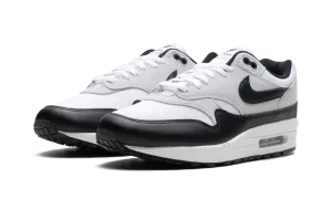 Air Max 1 Essential "White Pure Platinum Black" minimalist shoes Smart Features