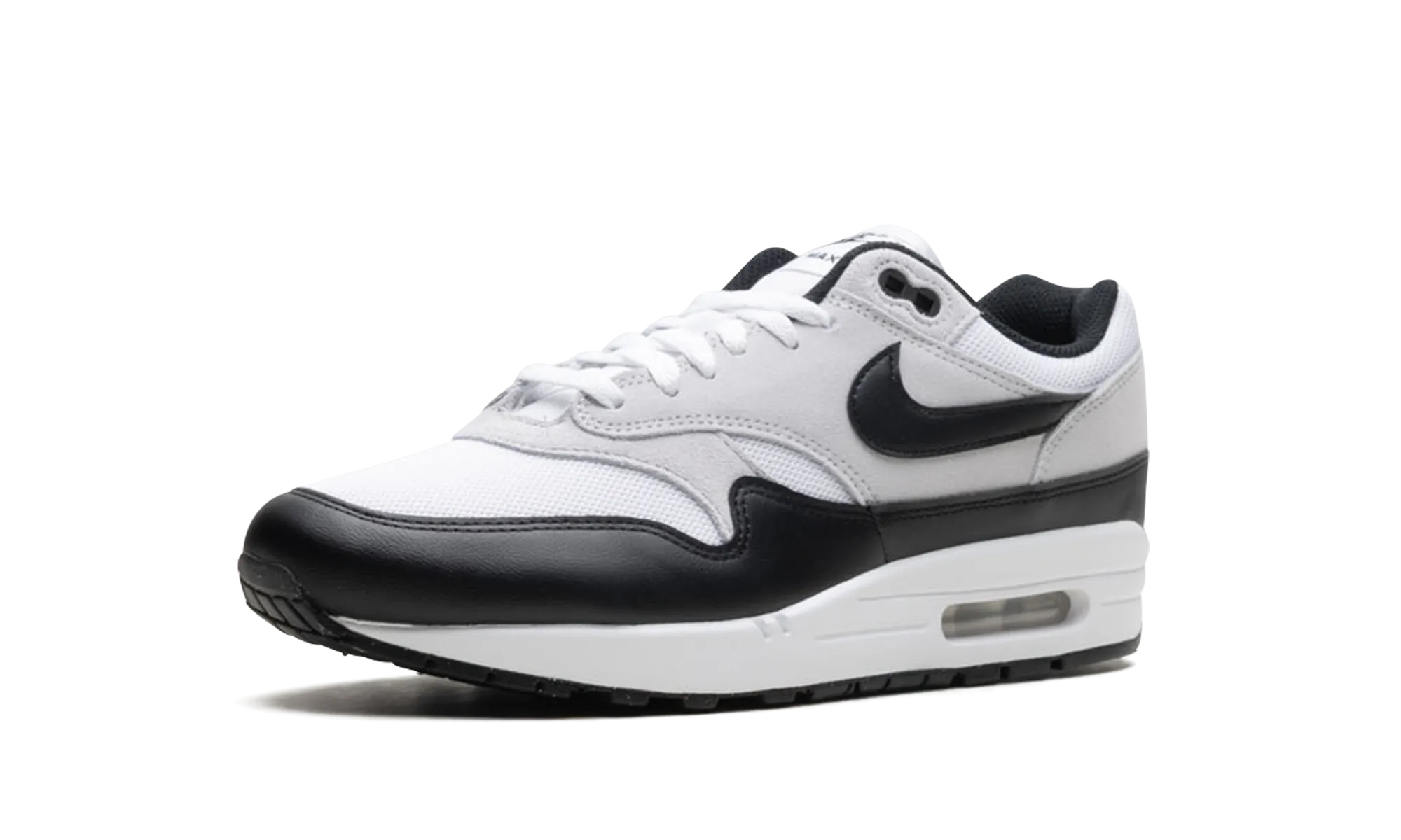 amateur runner use running for a challenge Air Max 1 Essential "White Pure Platinum Black"