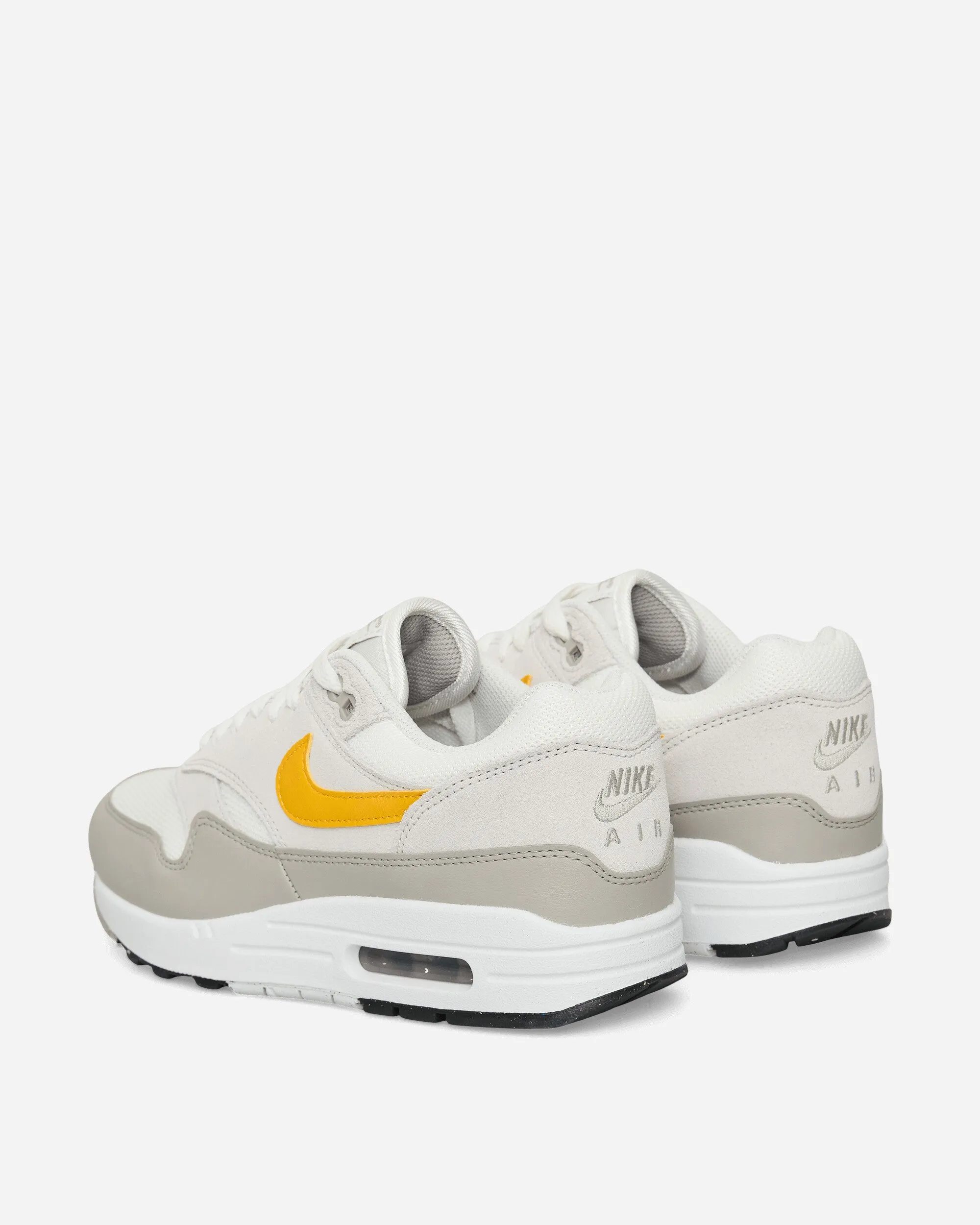 Air Max 1 Essential Sneakers Summit White / Vast Grey / University Gold Thermal Regulating Lining