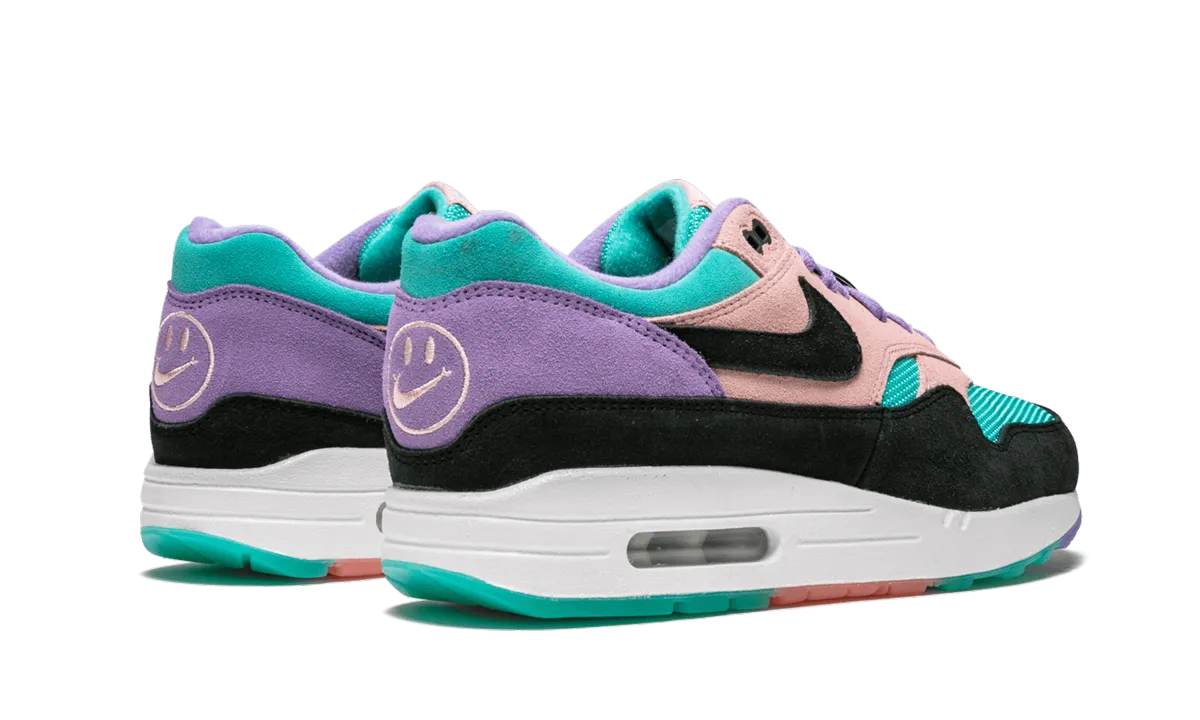 Air Max 1 ND "Have A Nike Day" running with a water bottle Responsive Support