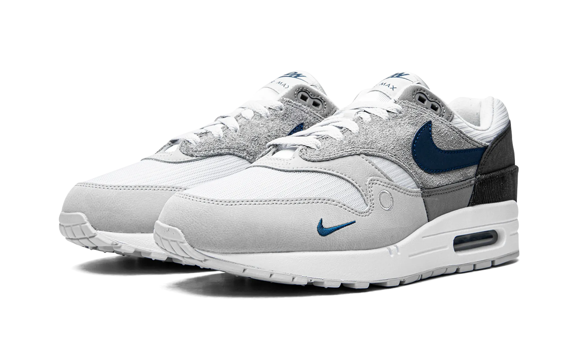sprinting Air Max 1 "City Pack - London"