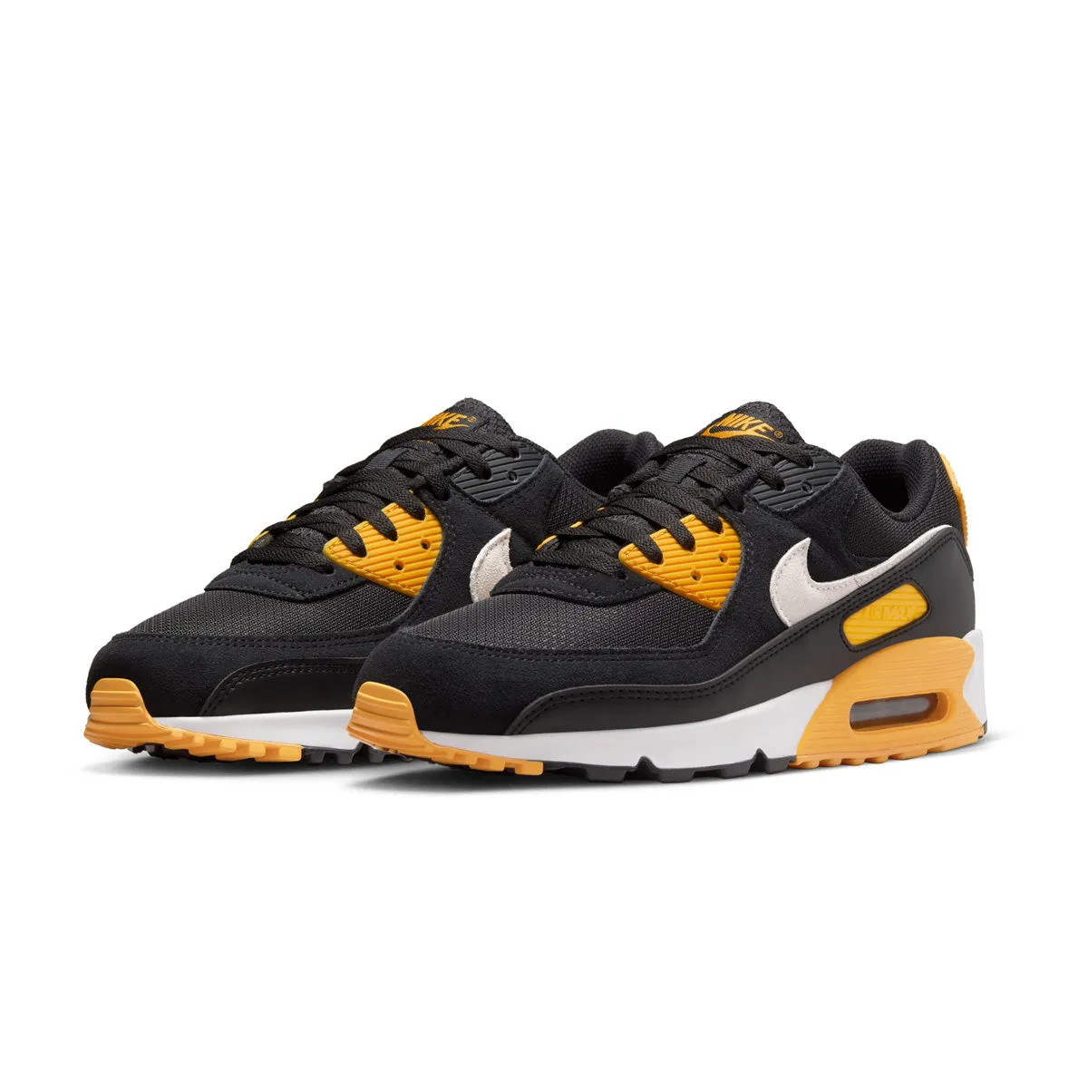 traveler Air Max 90 'Black University Gold'