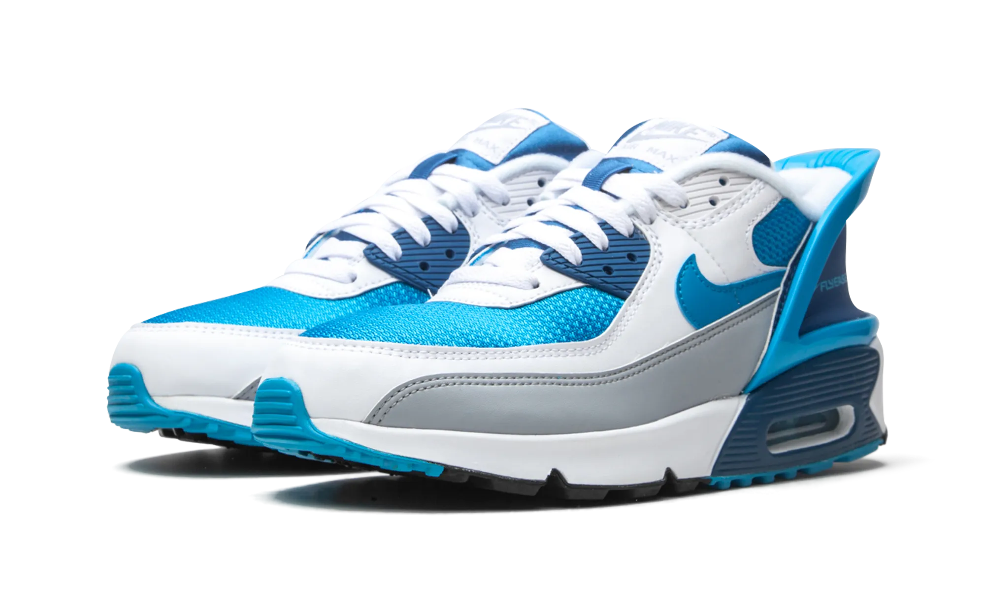 Air Max 90 FlyEase GS running in a fumarole area shoes