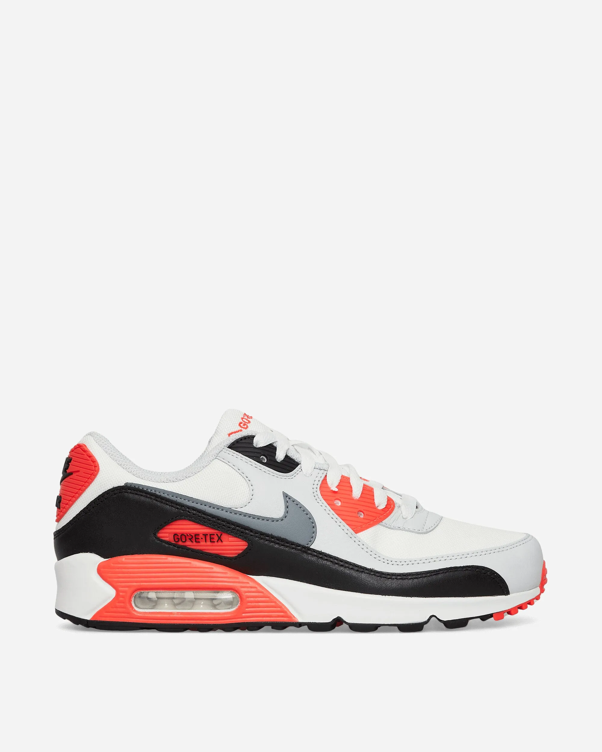 Air Max 90 GORE-TEX Sneakers Summit White / Bright Crimson / Black / Cool Grey Casual Favorite