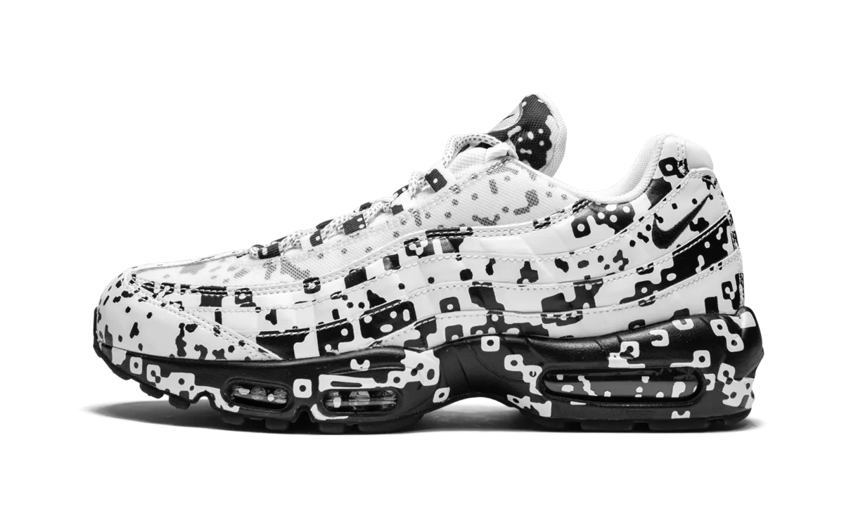 Air Max 95 / C.E. "Cav Empt" Enormous quality logo - laced shoes