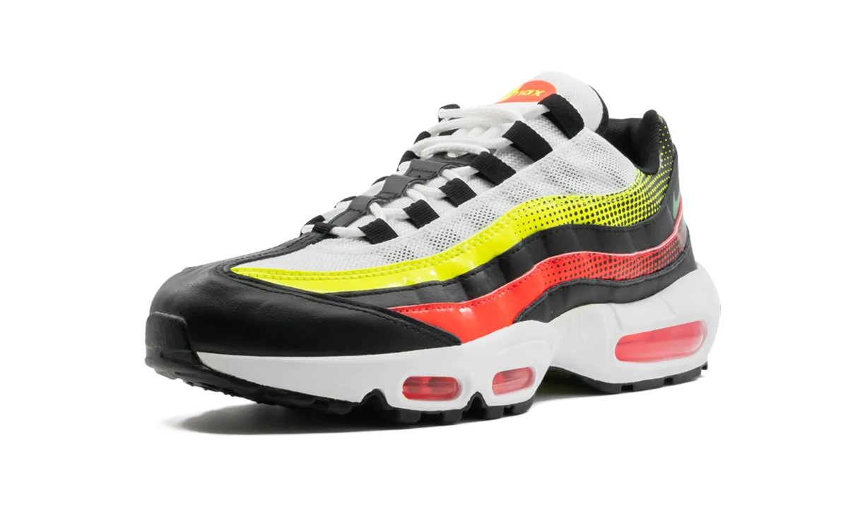 Air Max 95 SE "SOLAR RED" running on uneven ground endurance - focused shoes