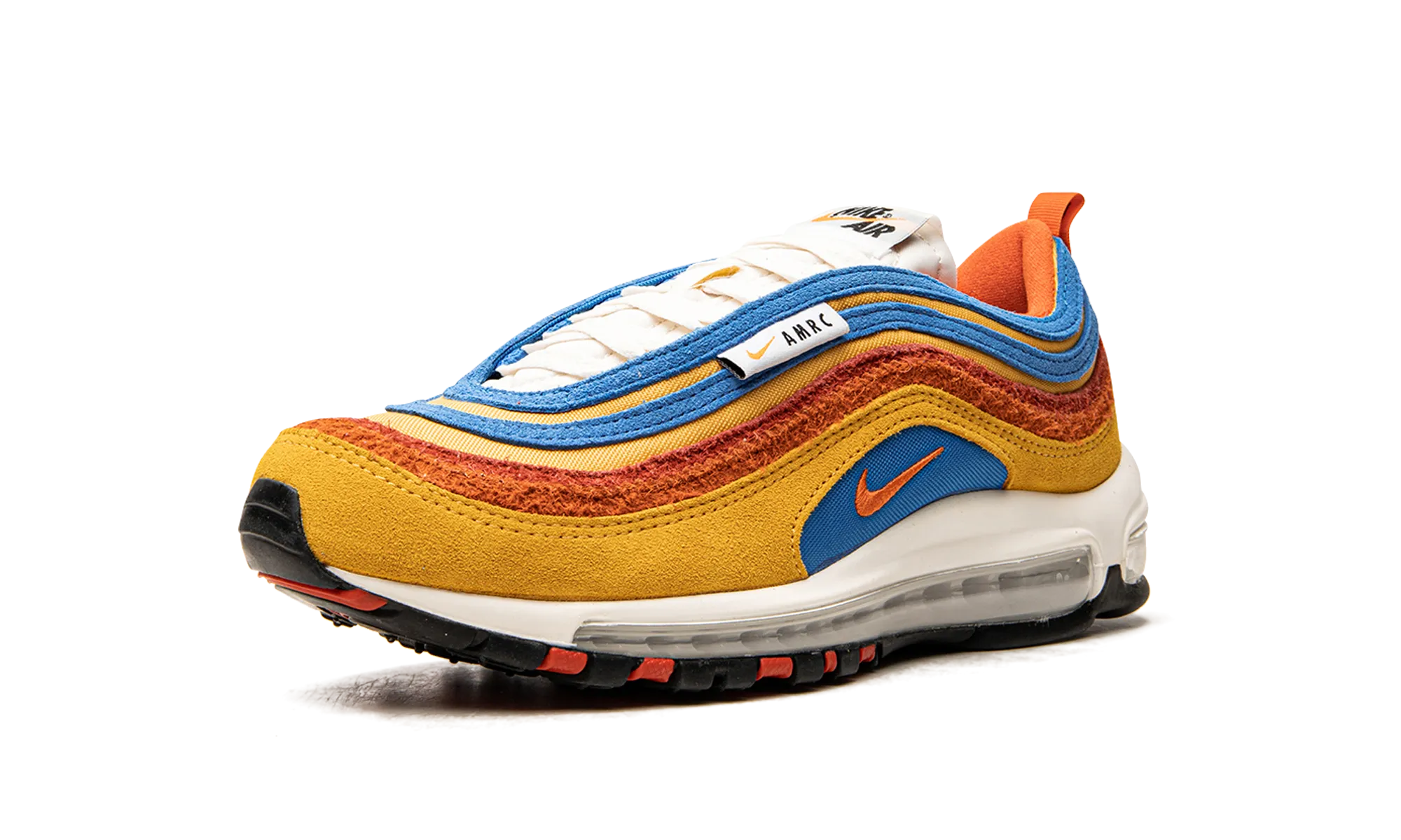 running in a modern bridge area shoes anti - blister running shoes Air Max 97 SE "Running Club"