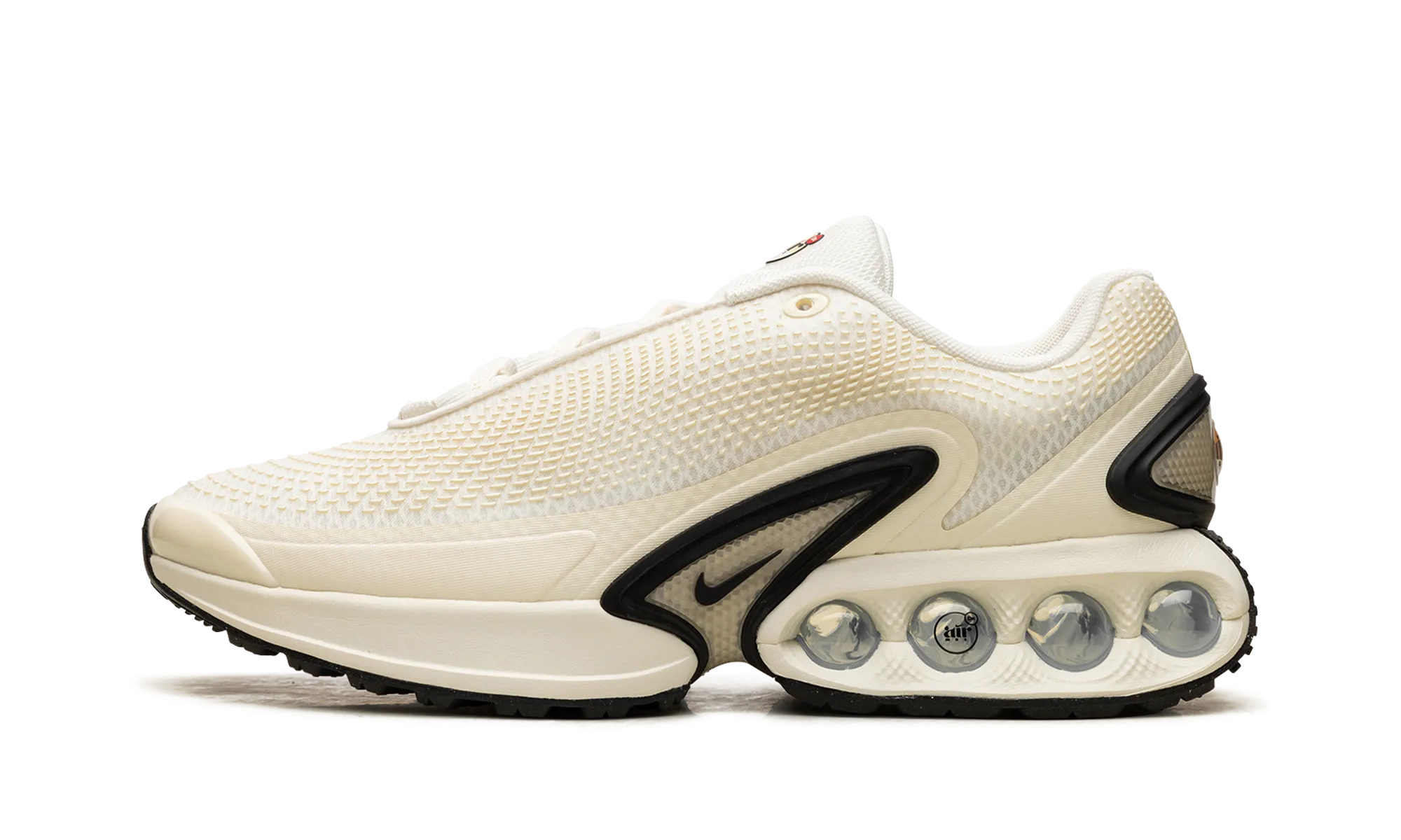 Air Max Dn "Sail" running for a way to stay balanced