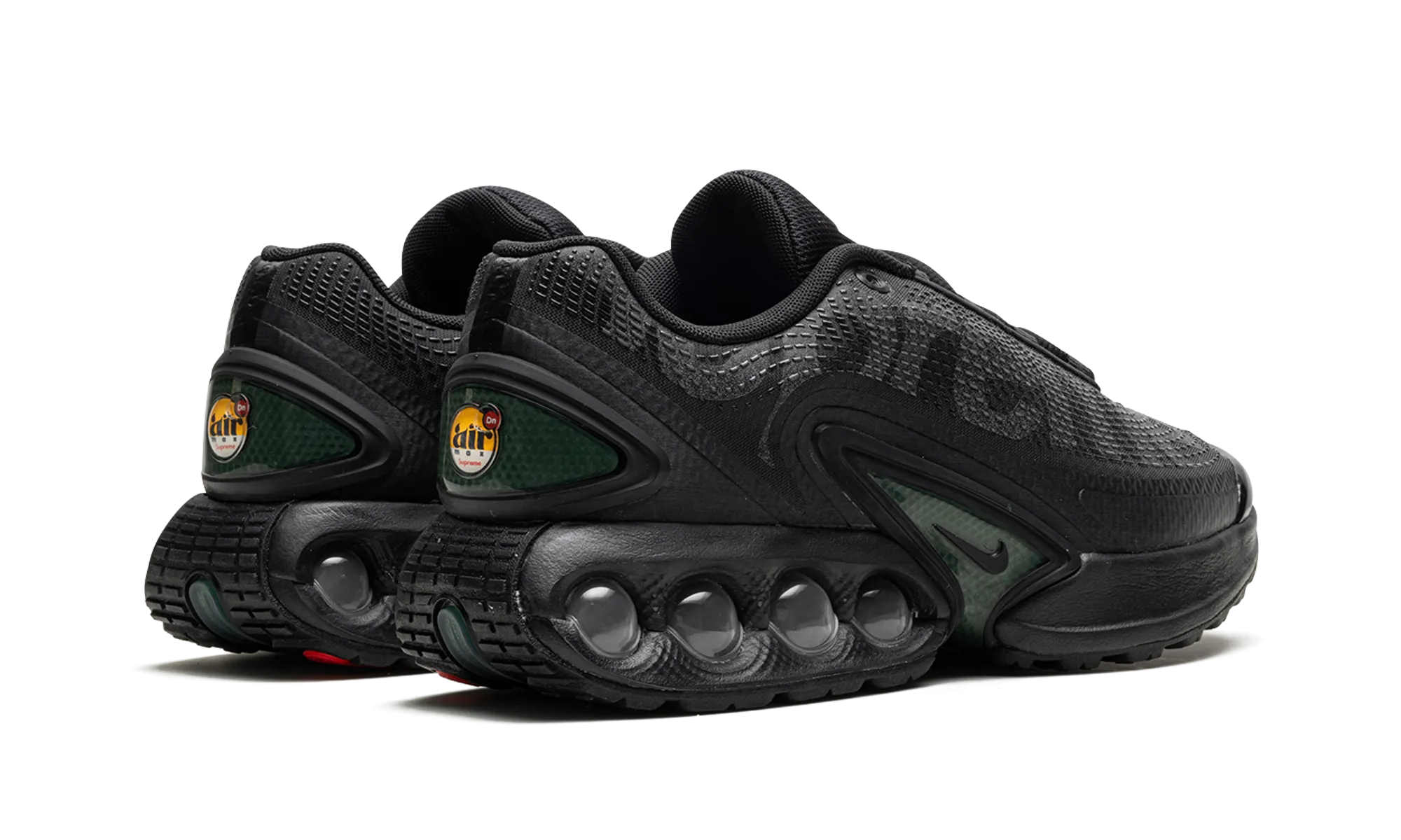 luxury running option Air Max Dn "Supreme - Black"