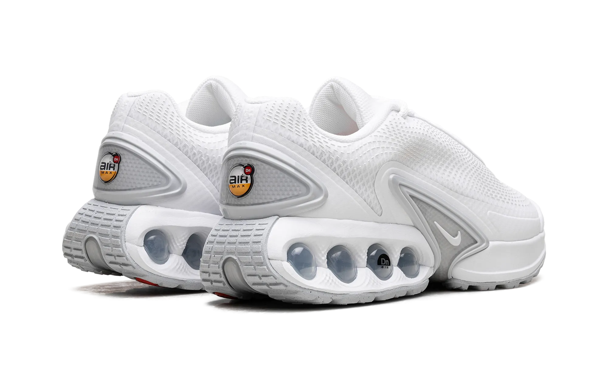 night - visibility shoes Air Max Dn WMNS "White Metallic Silver"