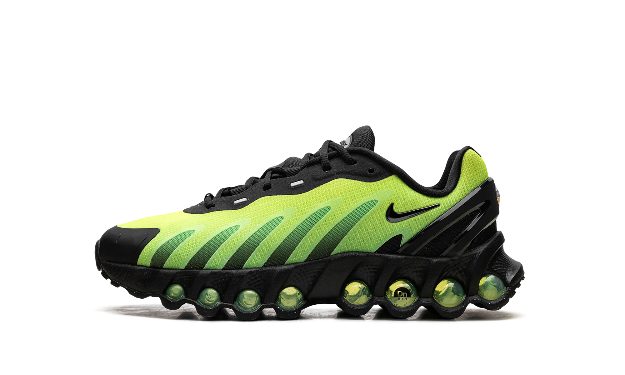 Air Max Dn8 GS "Black Green Strike" footgear slow - paced fitting