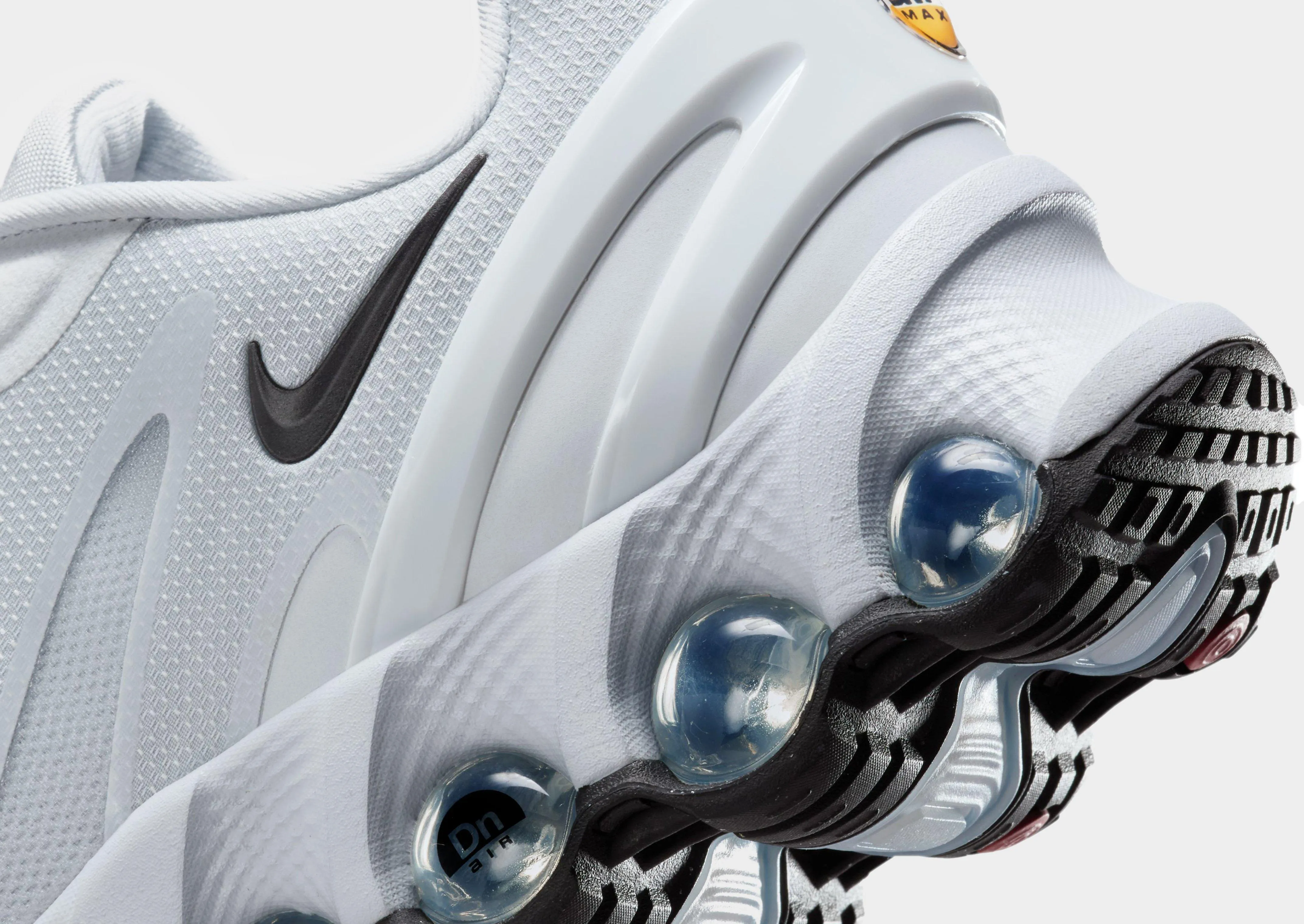 Air Max DN8 reflective running option budget - friendly multi - purpose shoes