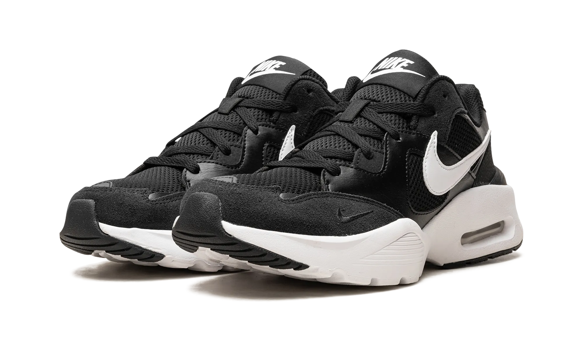 AIR MAX FUSION WMNS "Black White" running in dry conditions