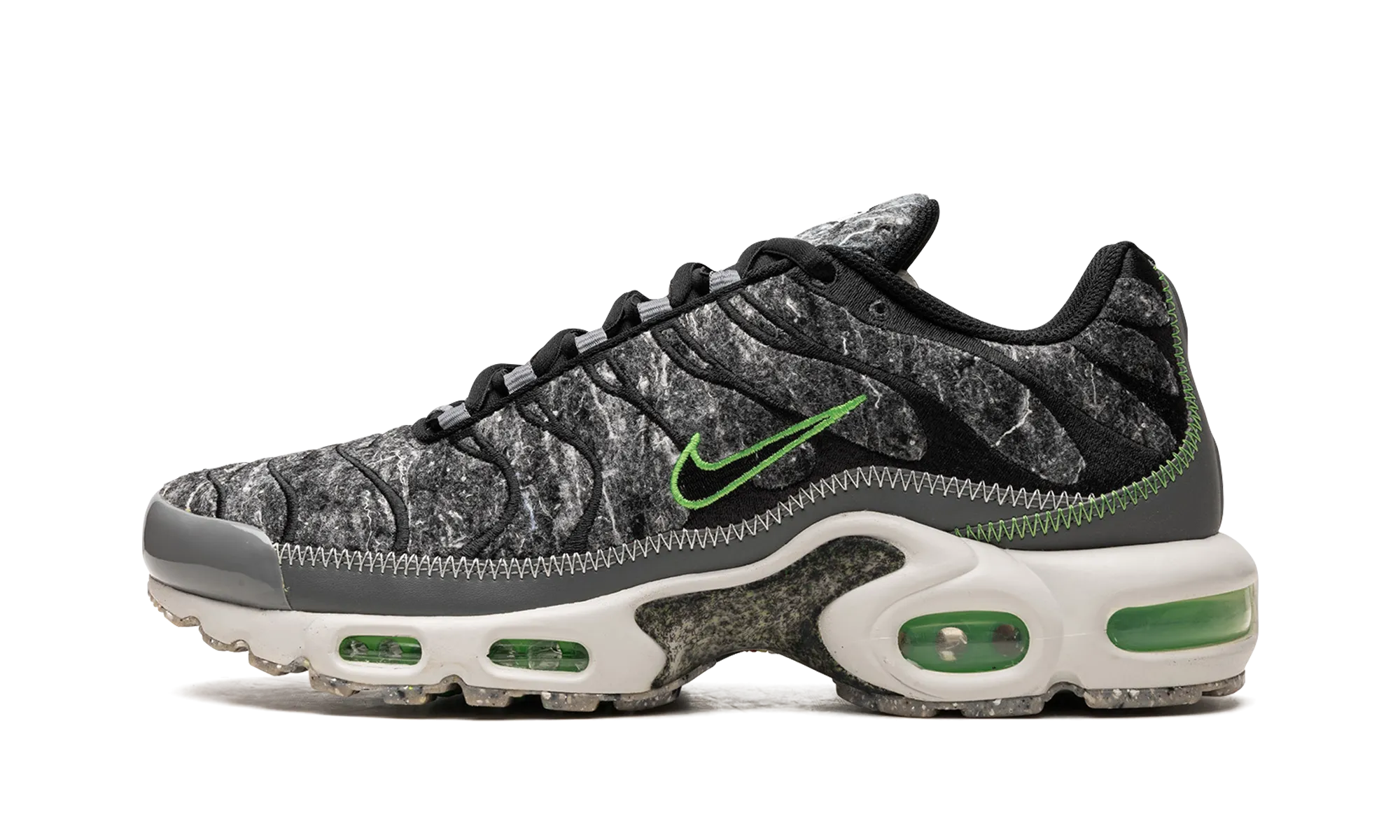 roomy toe - box padded - collar shoes Air Max Plus "Essential Crater Green"