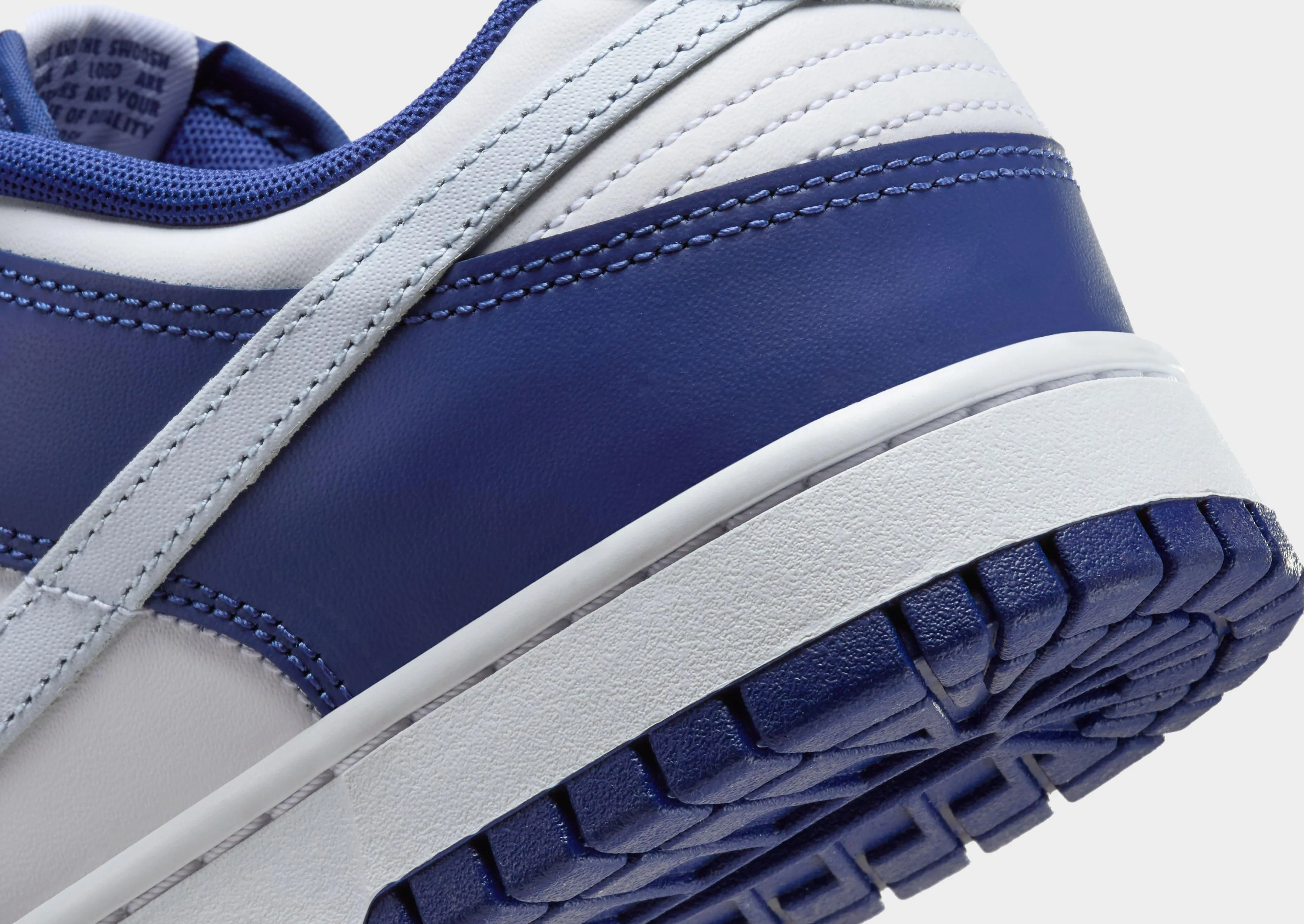 Dunk Low Retro Chic Look Stride Ready