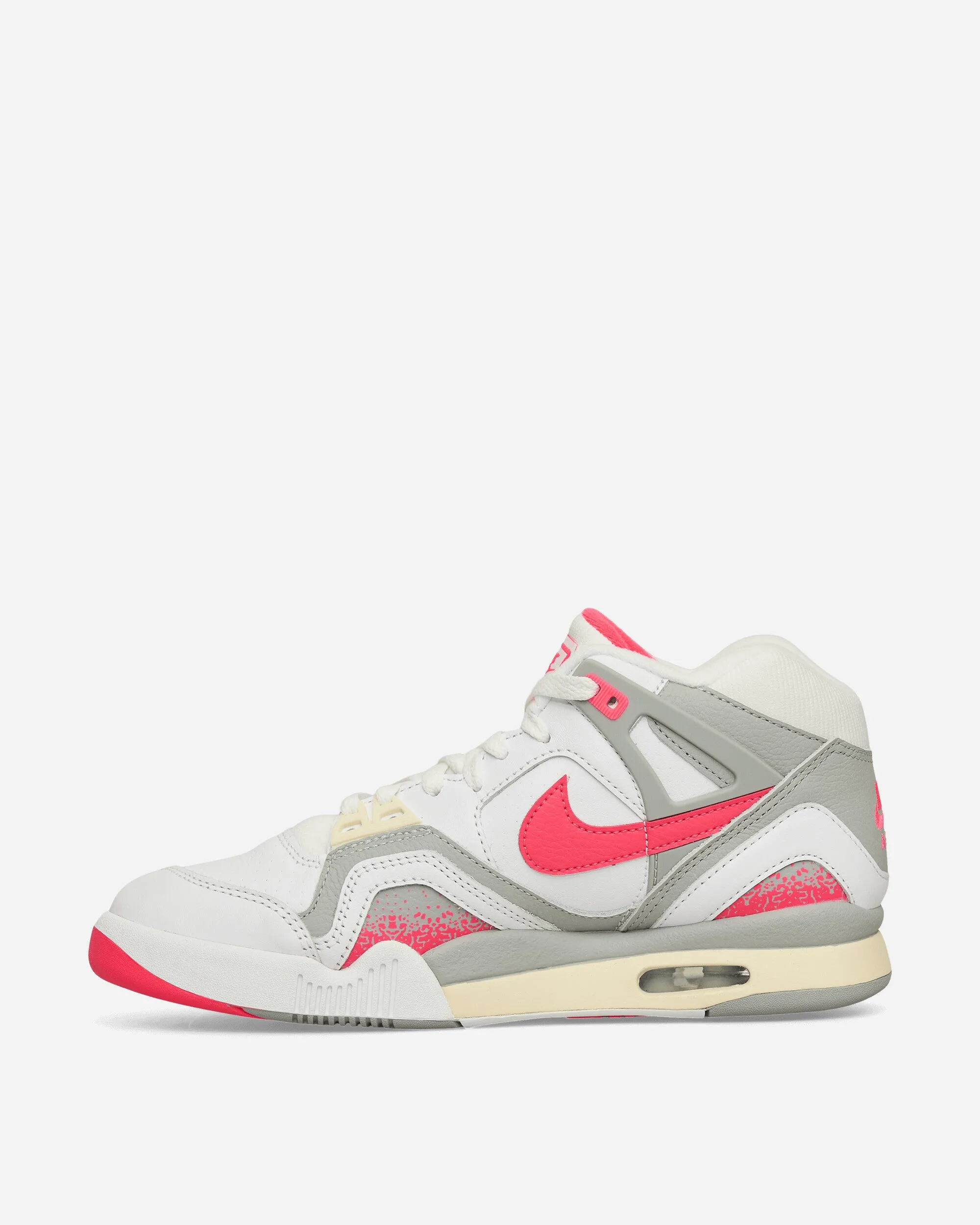 Modern Outfit Air Tech Challenge 2 Sneakers Racer Pink