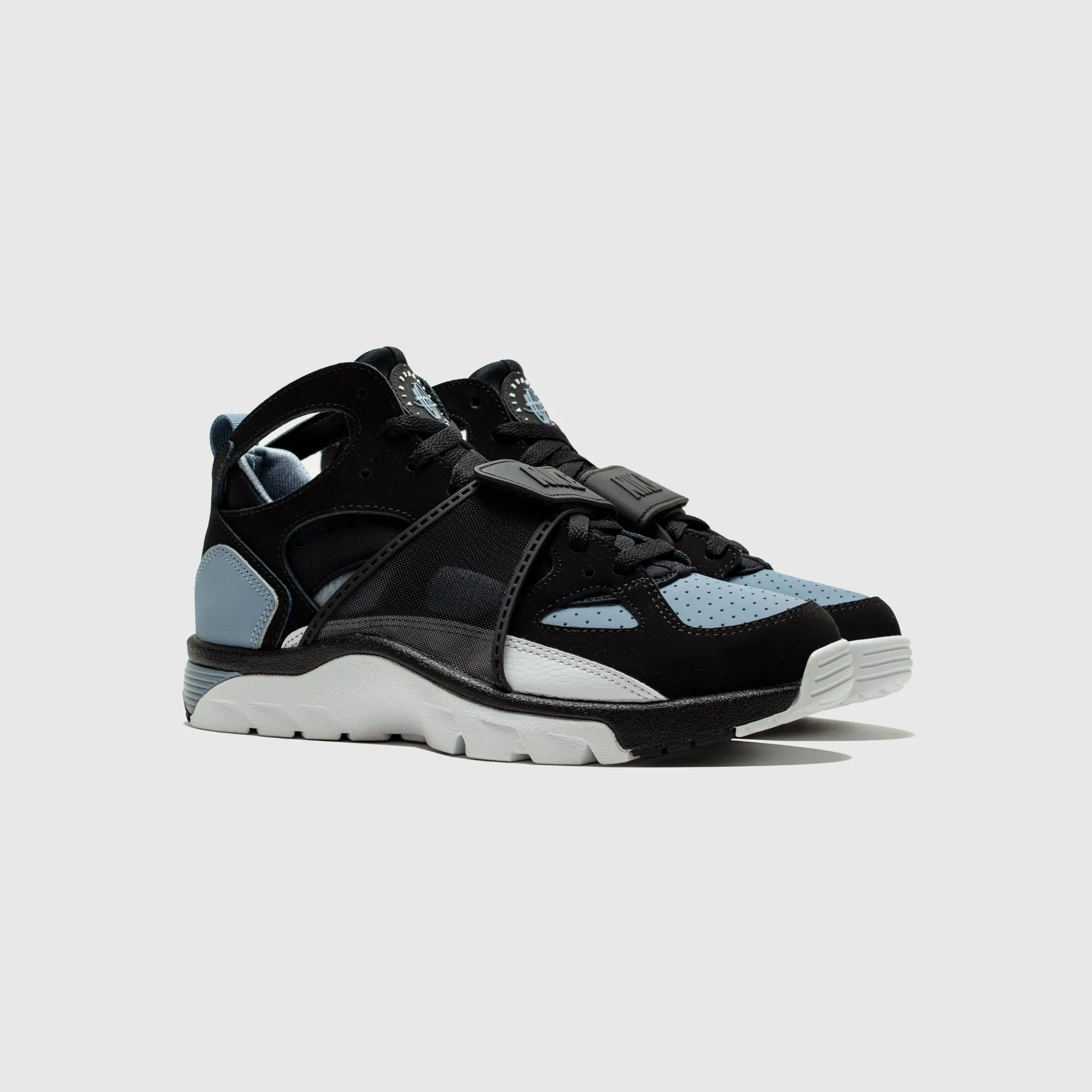 Ultra-soft feel AIR TRAINER HUARACHE "COOL BLUE"