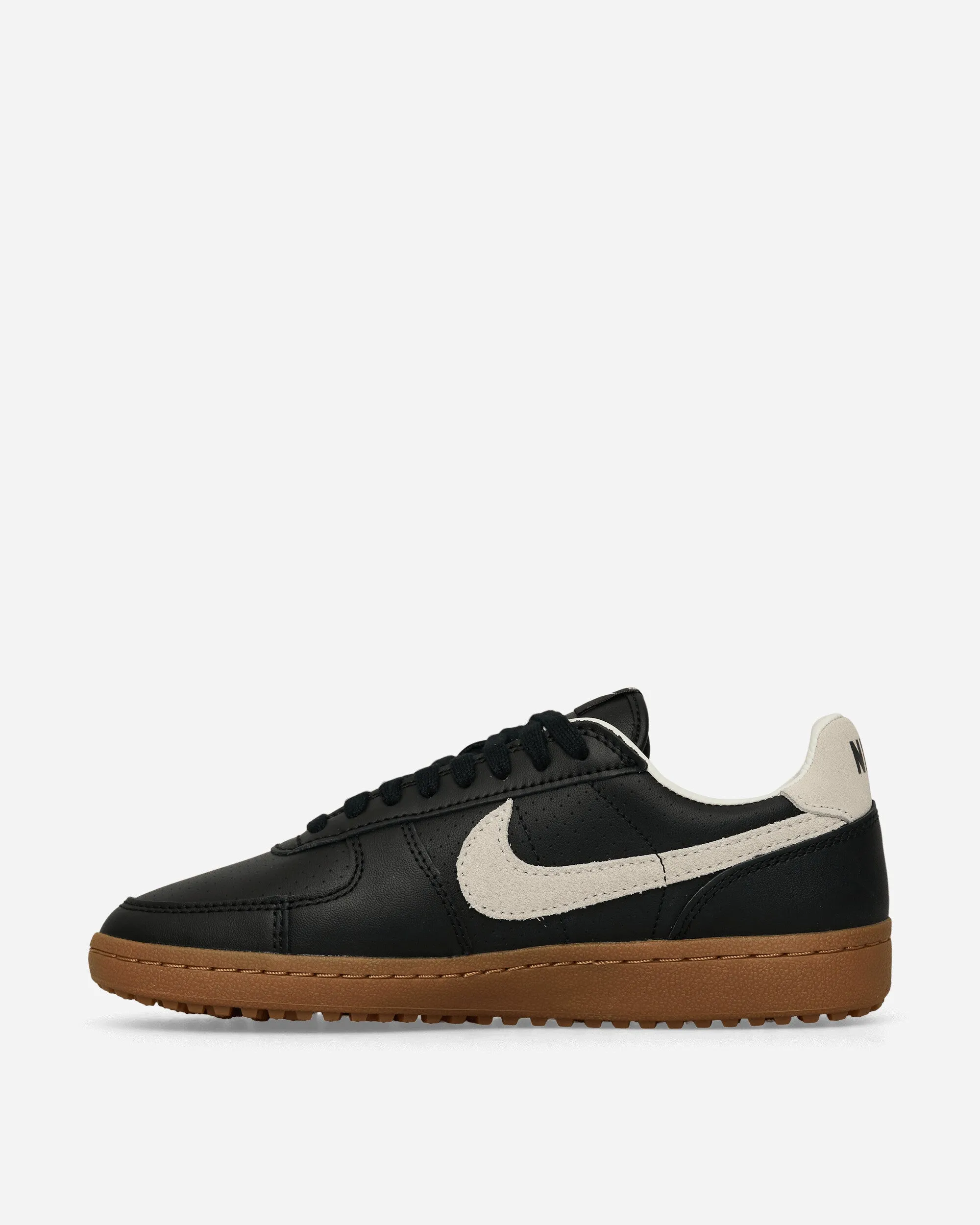 Rubber Traction Grip Field General '82 SP Sneakers Black / Sail