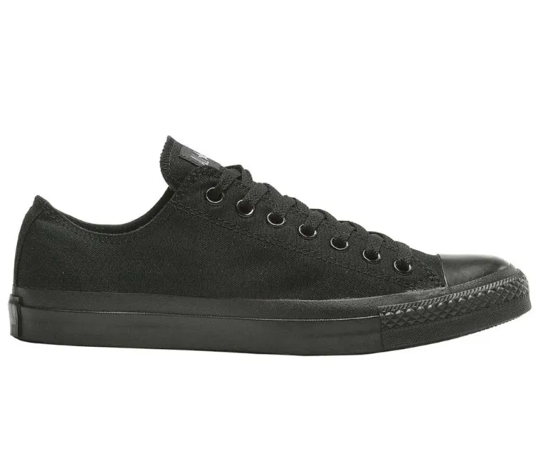 Trail Running Men's Converse Chuck Taylor Low (Triple Black)