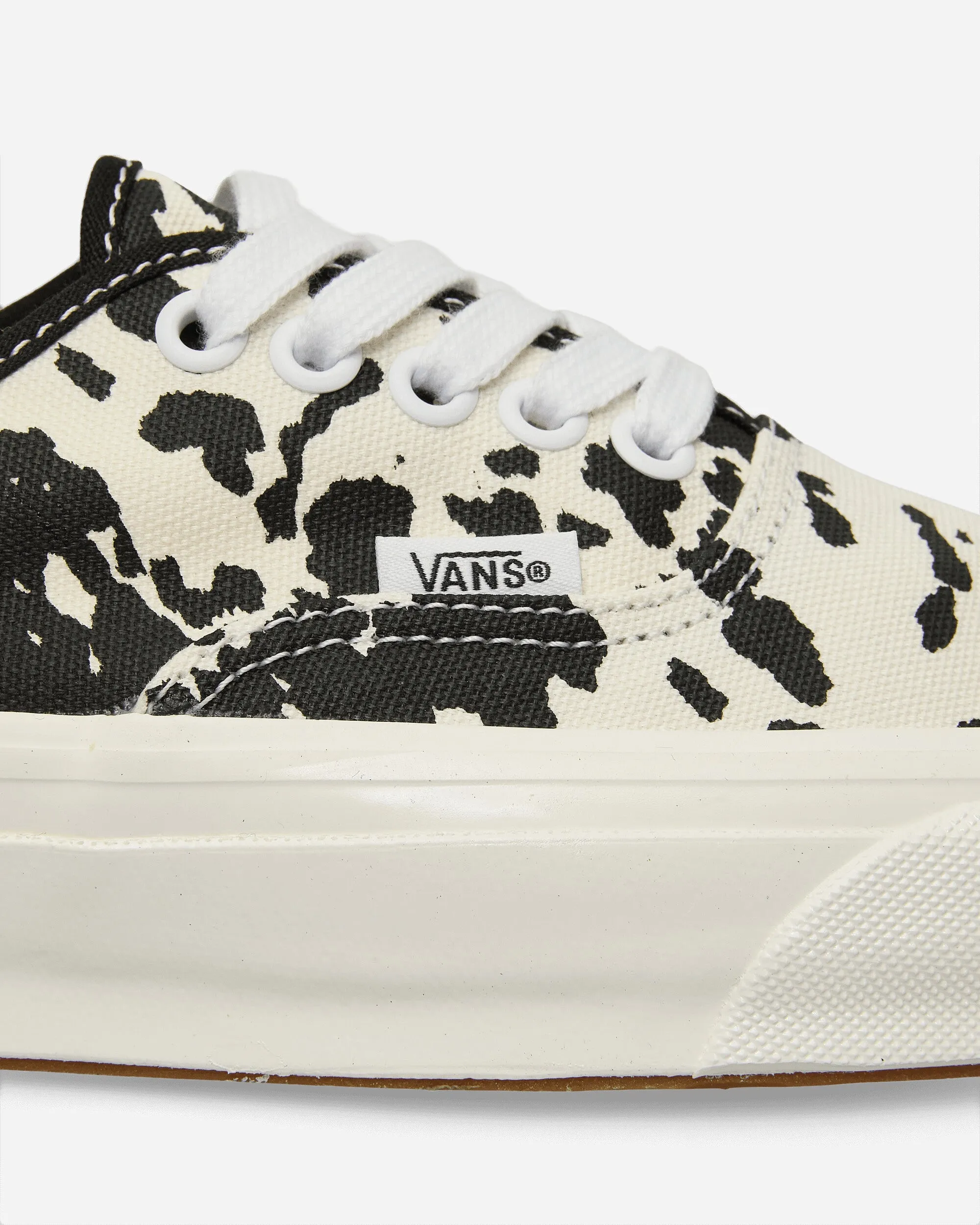 Recycled Synthetic Fabric Velcro Closure Premium Authentic 44 Cow Sneakers Black / Marshmallow