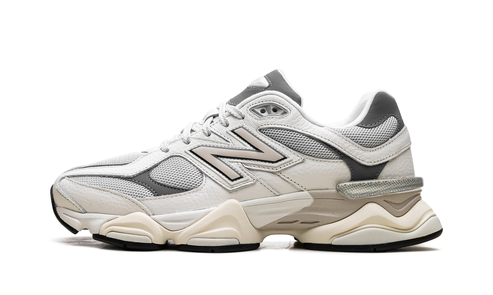 running in a pedestrian path area shoes 9060 "Sea Salt Castlerock"