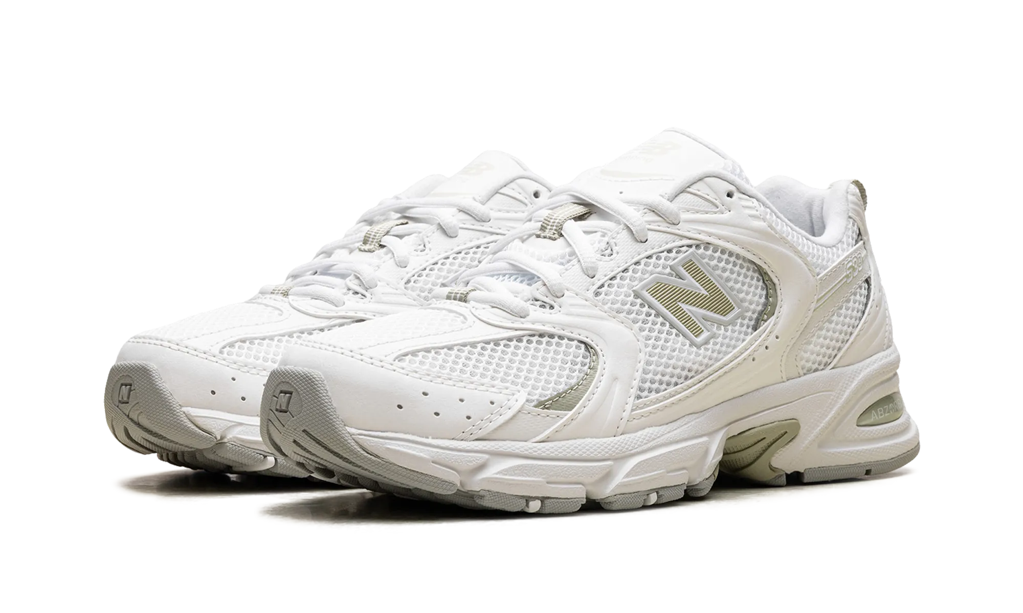 530 "Reflection Olivine" billiards shoes