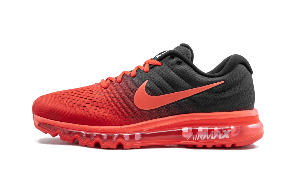 Air Max 2017 running in a coastal area shoes